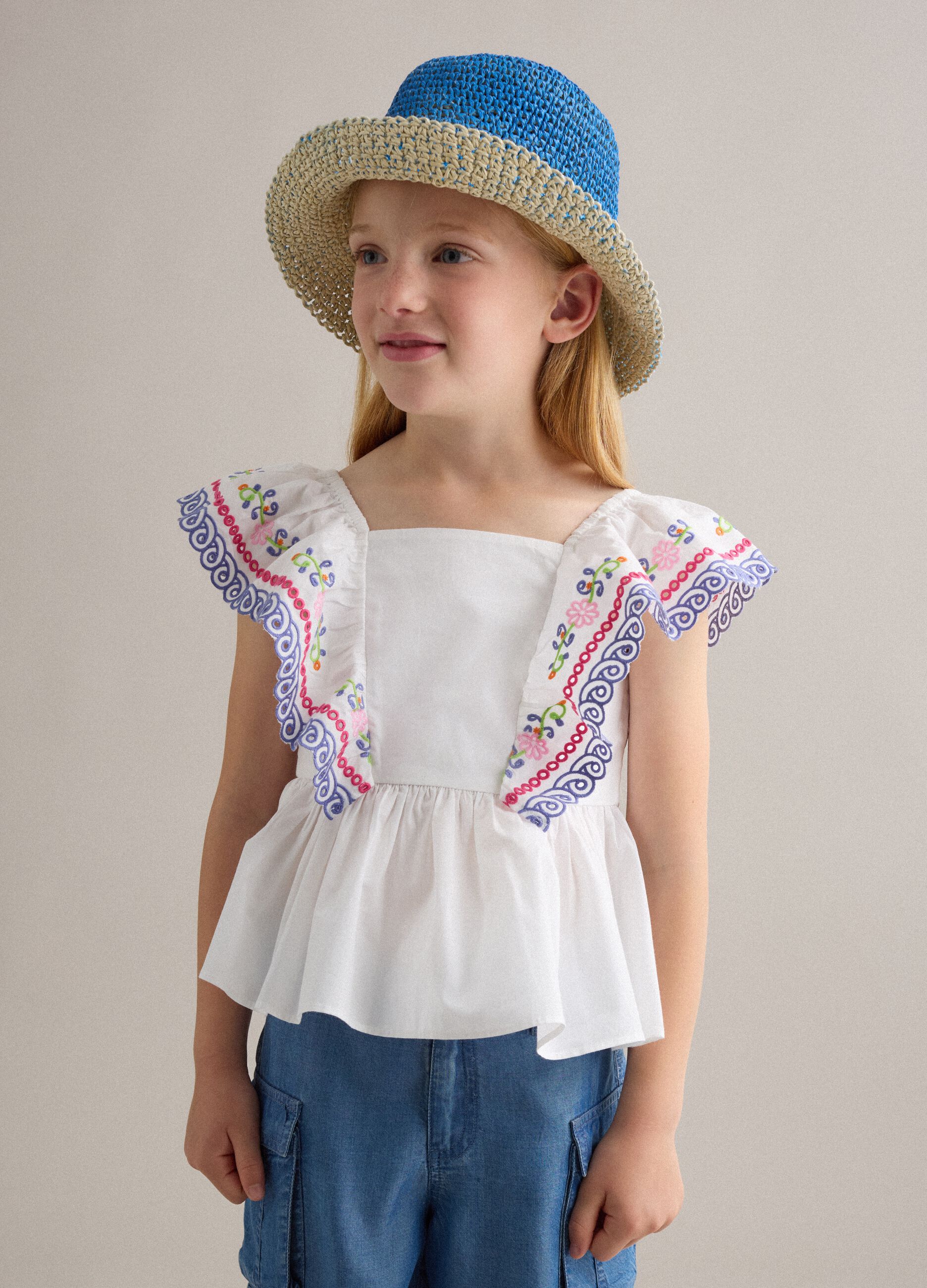 Tank top bianco in puro cotone con volant ricamati regular fit