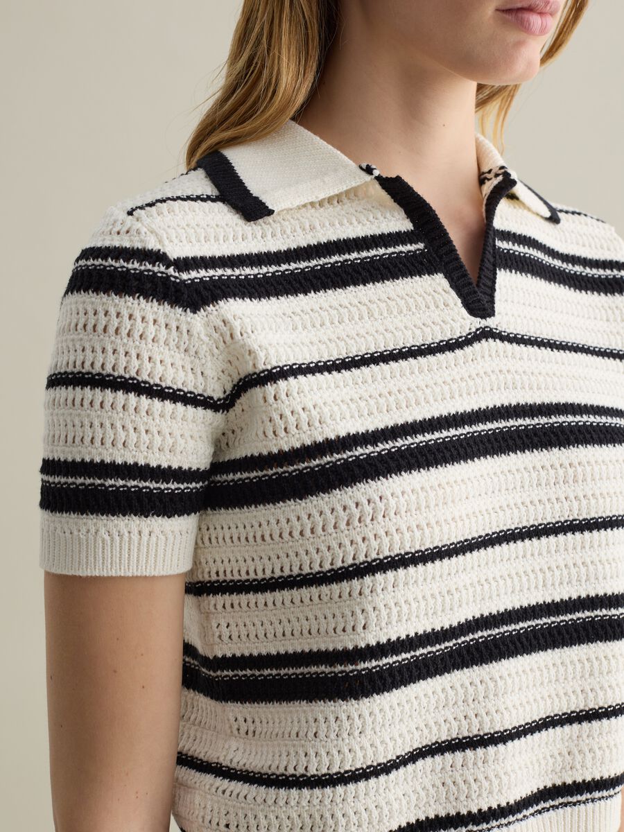 Black and white striped top in cotton_2