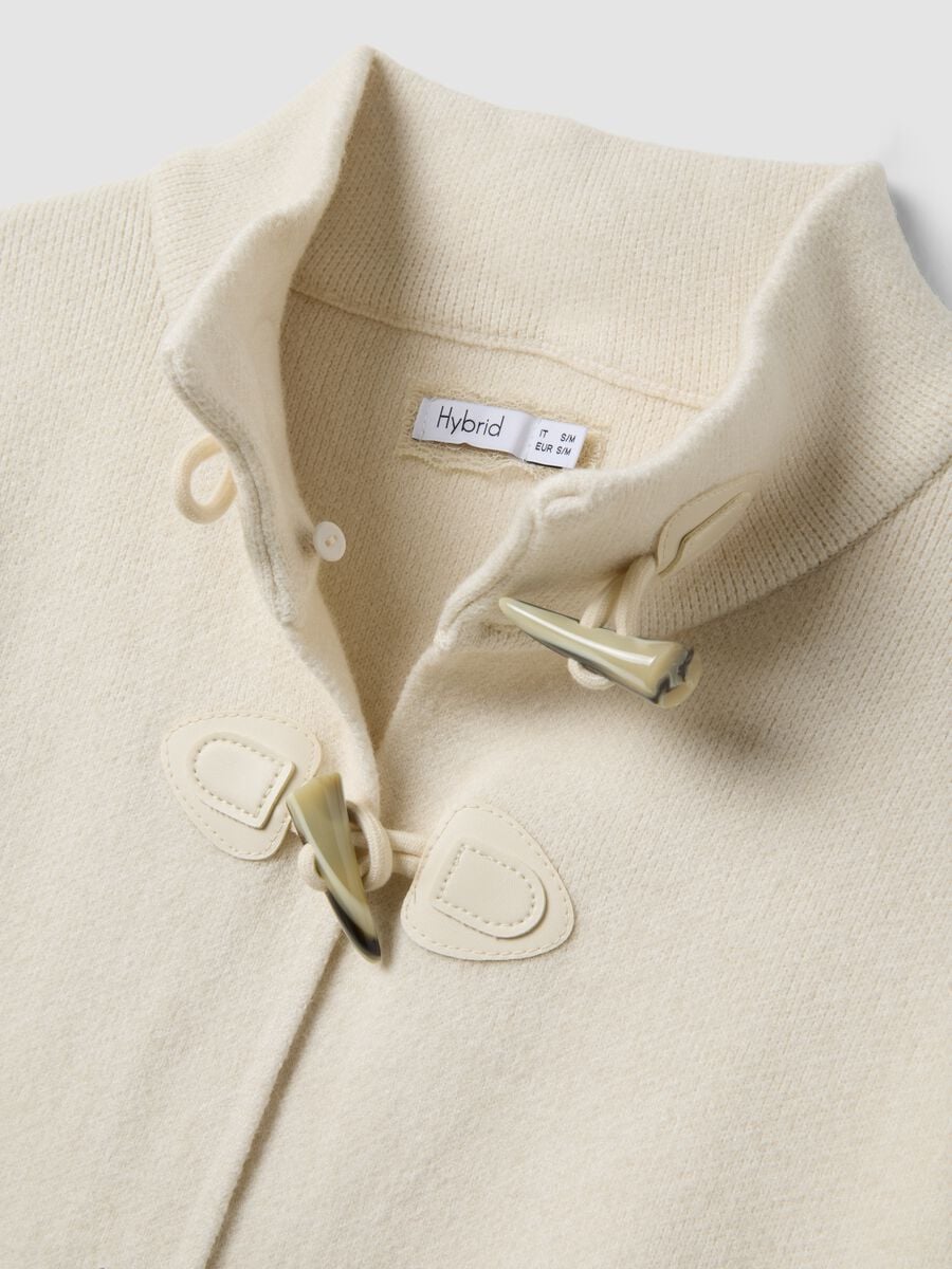 Cardigan beige in misto viscosa con alamari regular fit_1