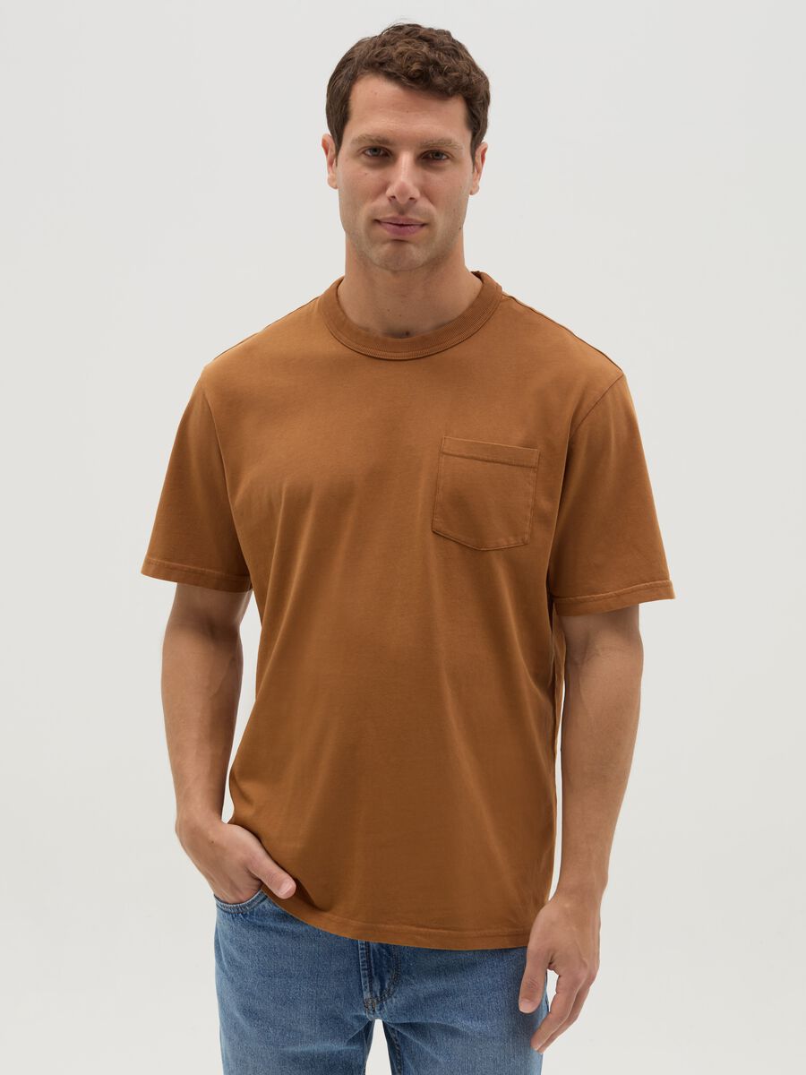 Relaxed-fit T-shirt in cotton with pocket_0
