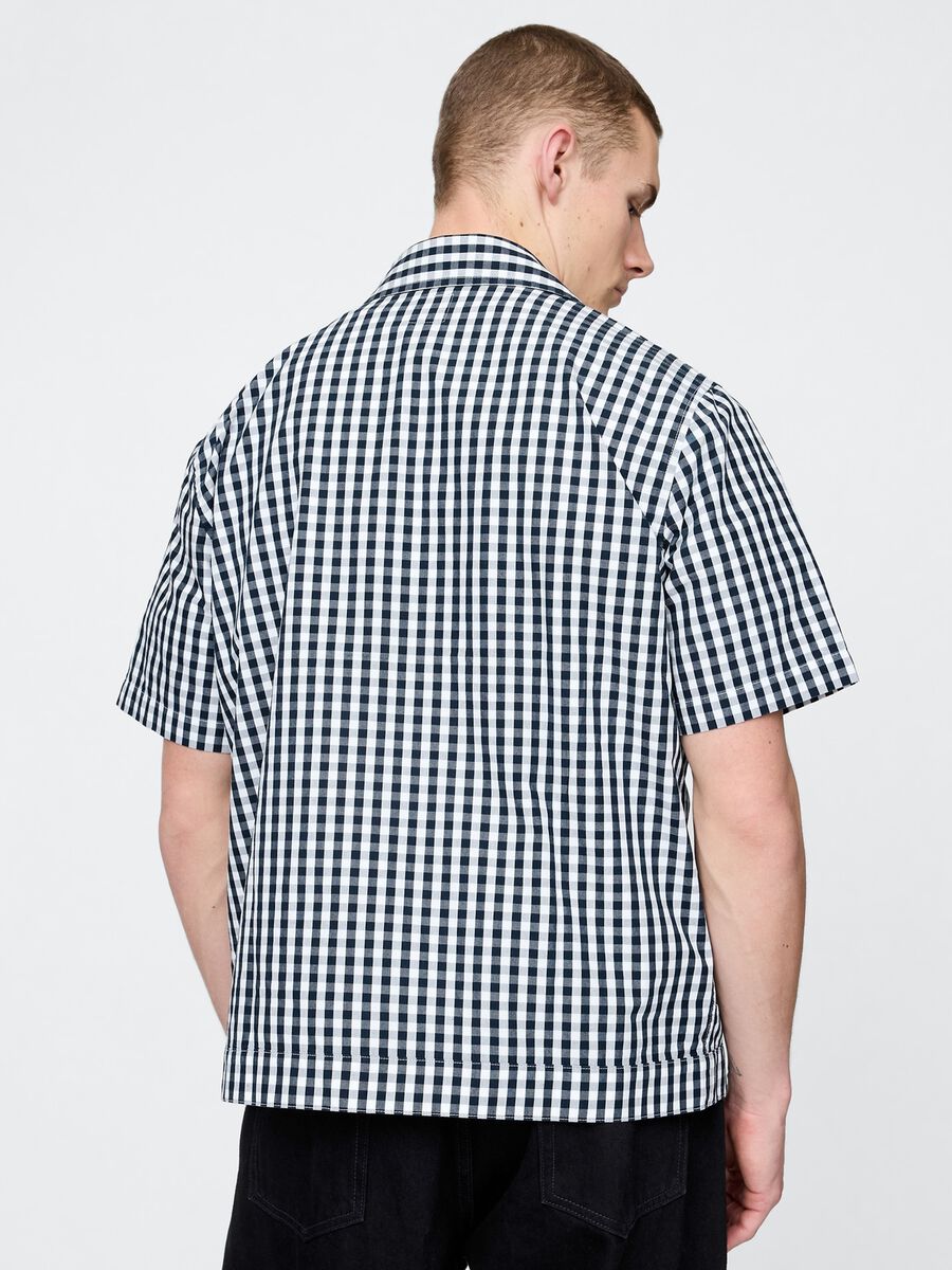Blue and white checked short-sleeve shirt_2