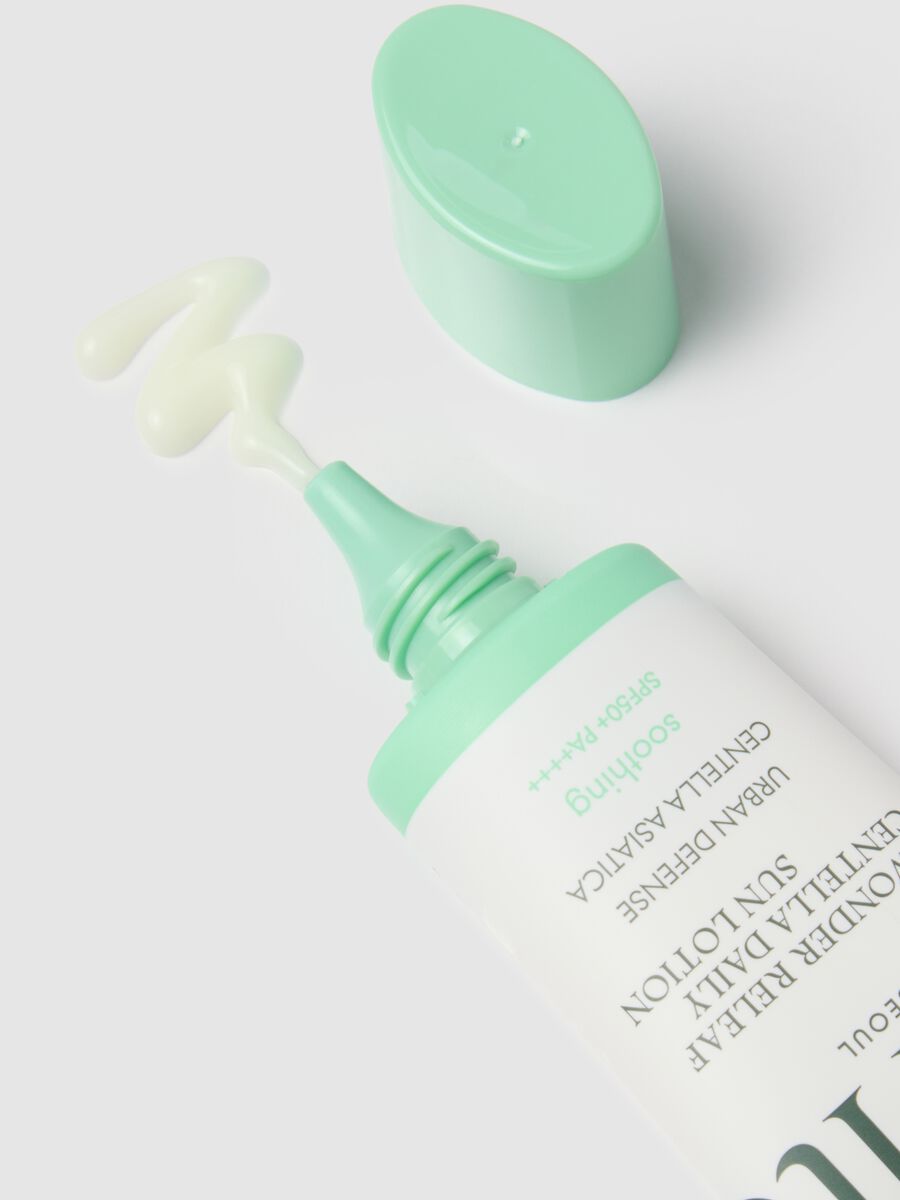 Gentle sun protection with SPF 50+ broad spectrum - Korean skincare_1