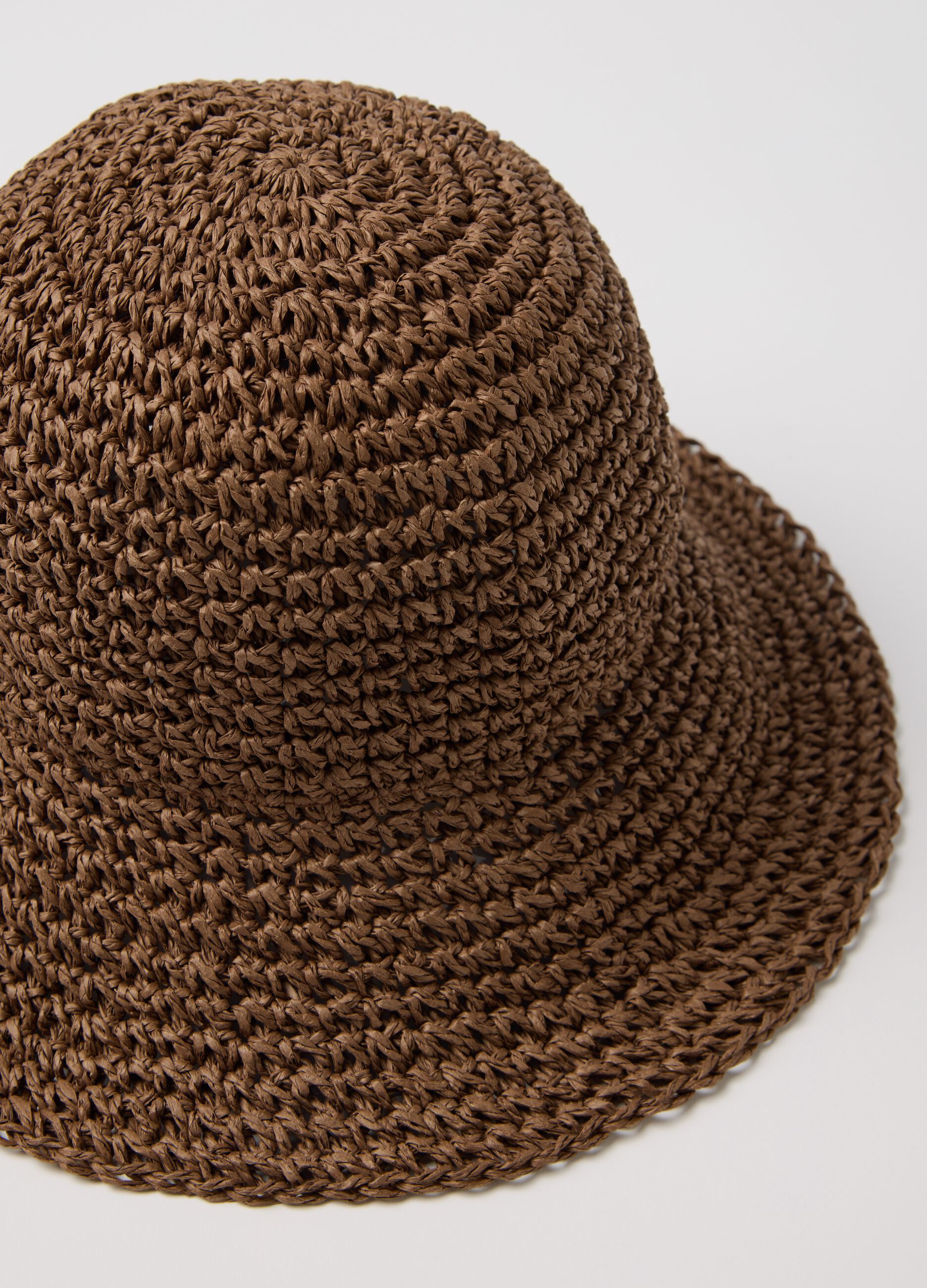 Cappello a cloche in paglia intrecciata marrone