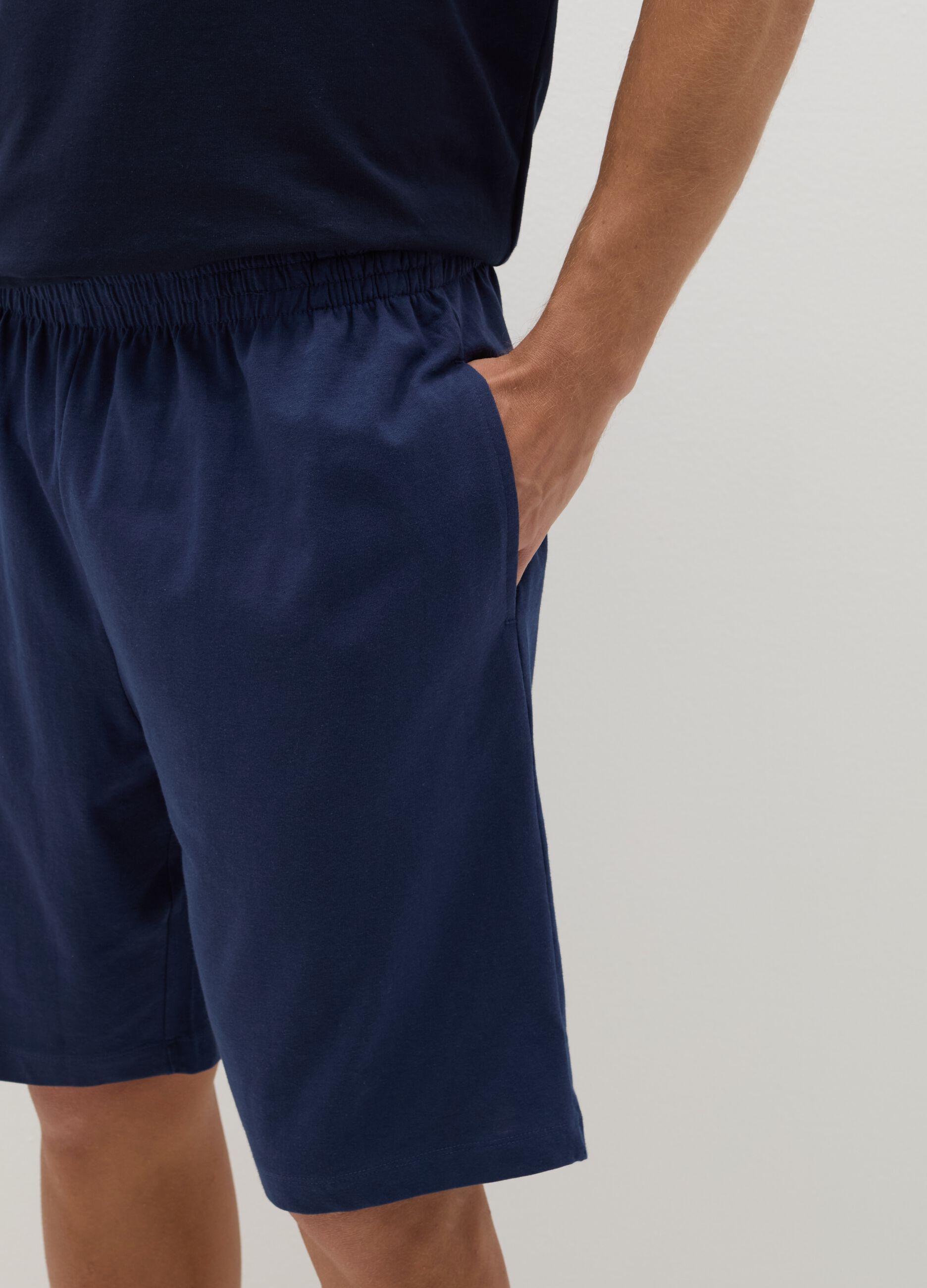 Short pyjamas with T-shirt with pocket
