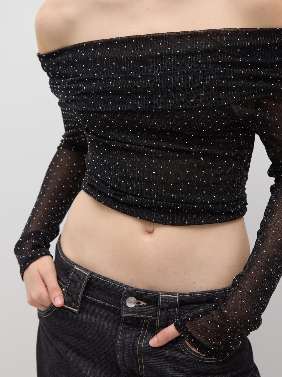 Black Stretch Fabric Top with Off-the-Shoulder Design_3