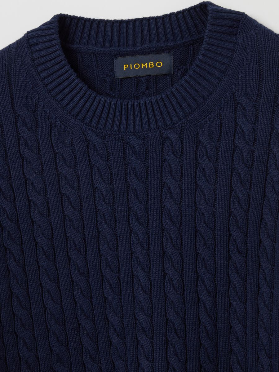 Ribbed pullover with cable-knit design_5