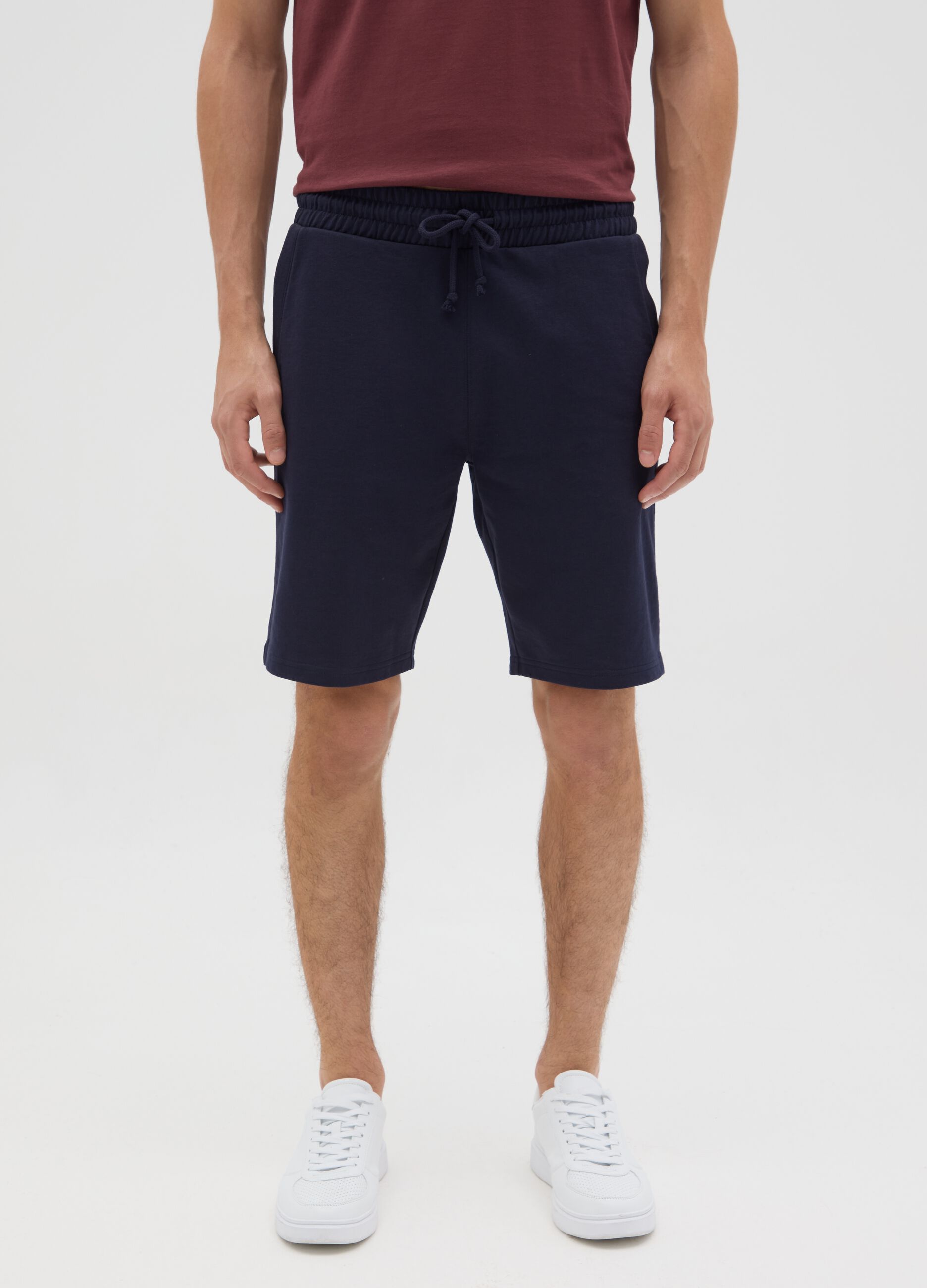 Men's blue cotton blend shorts, regular fit with back pocket