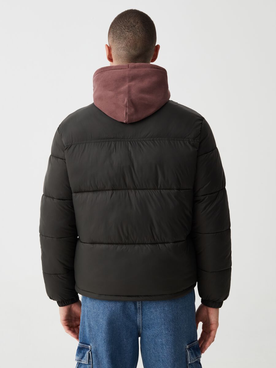 Piumino full-zip trapuntato a collo alto_2