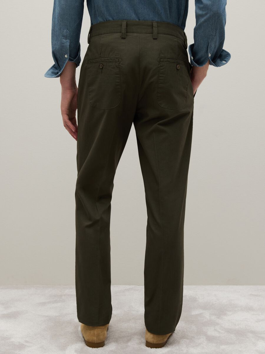 Green regular fit pure cotton twill chino trousers_2