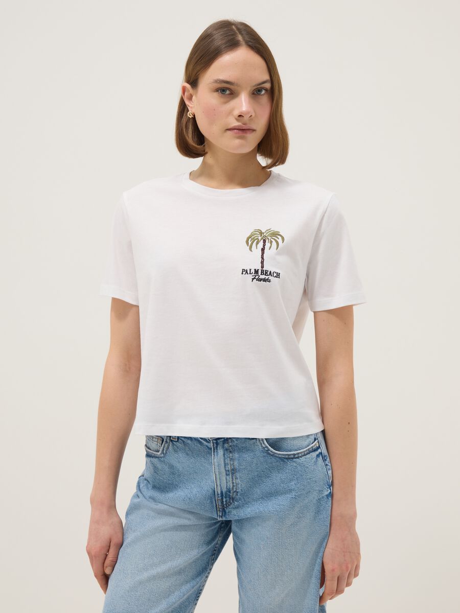 White pure cotton regular fit t-shirt with palm embroidery_0