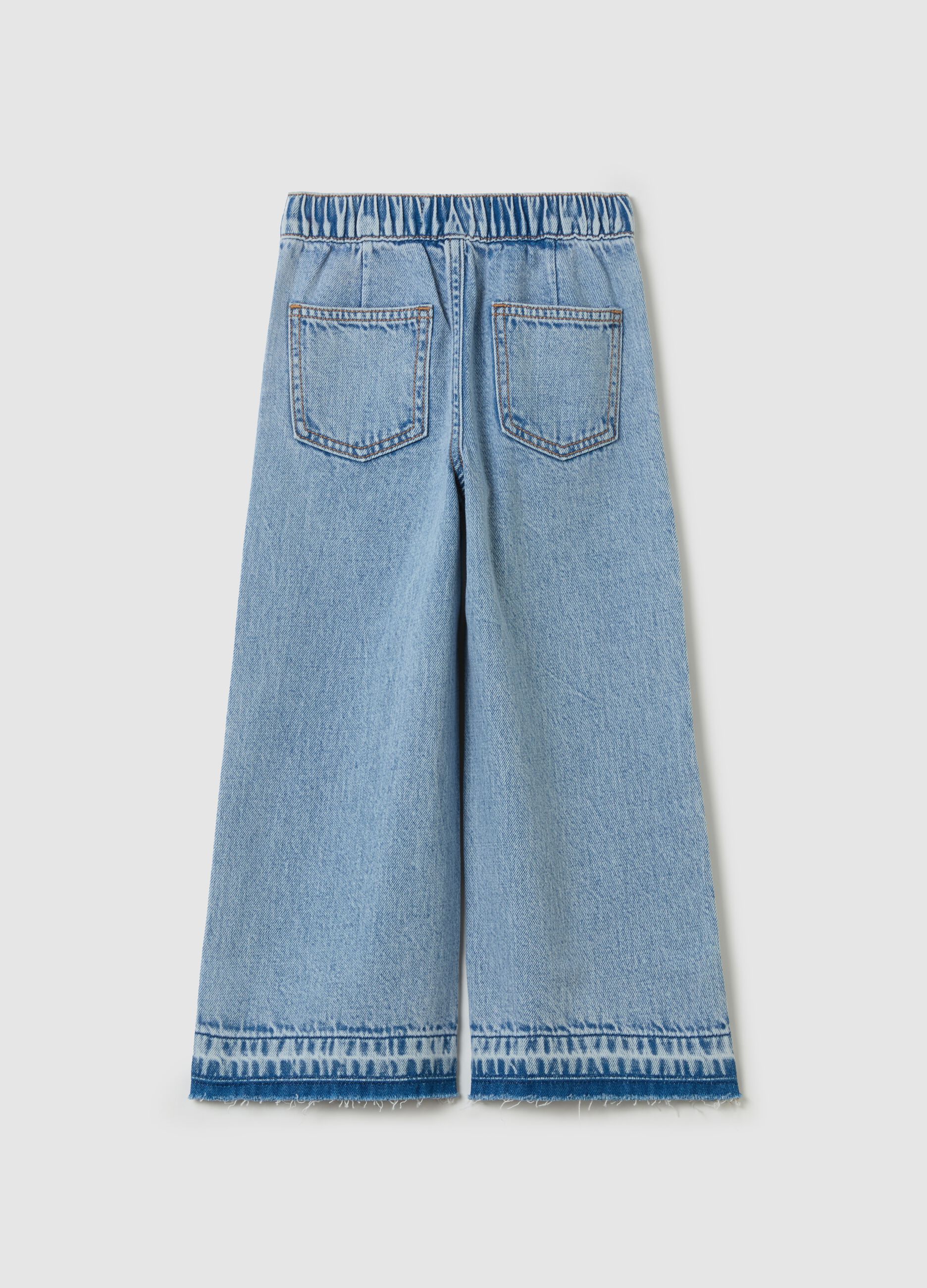 Wide-leg jeans with pockets