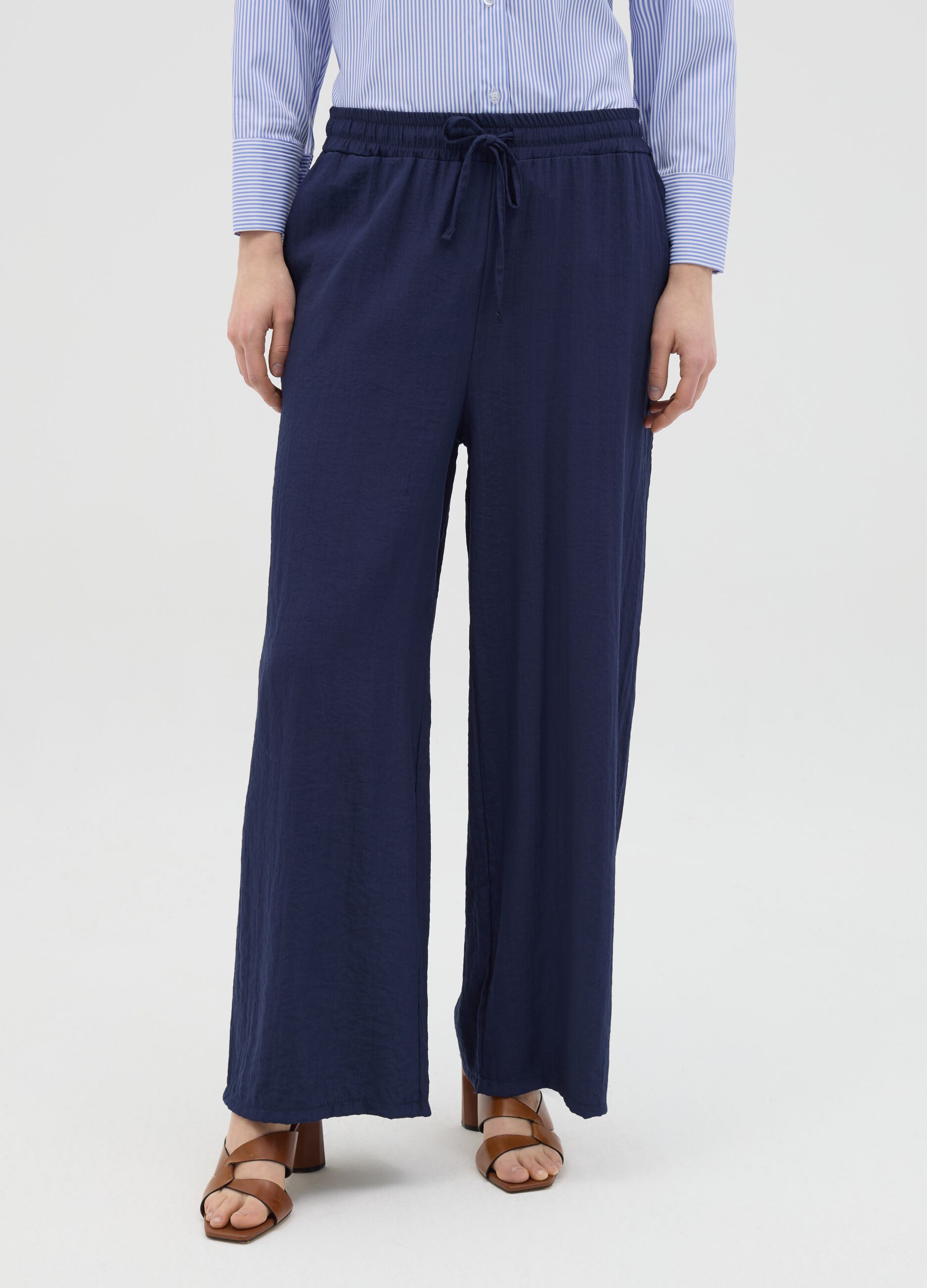 Blue wide-leg trousers