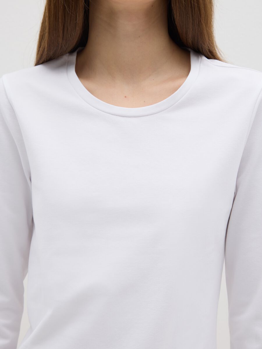 T-shirt a maniche lunghe bianca elasticizzata_1