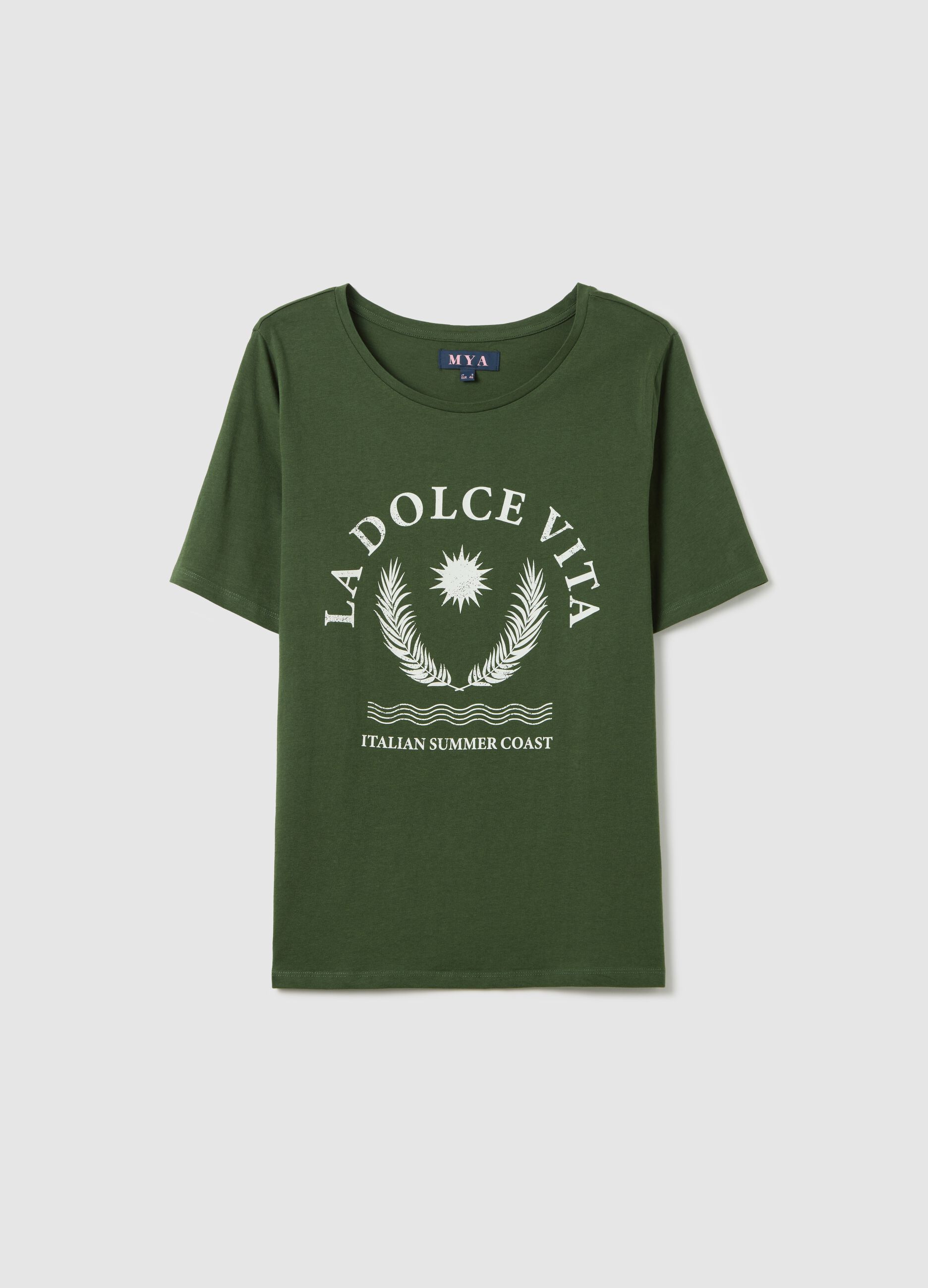 Curvy green T-shirt with "La Dolce Vita" print in cotton