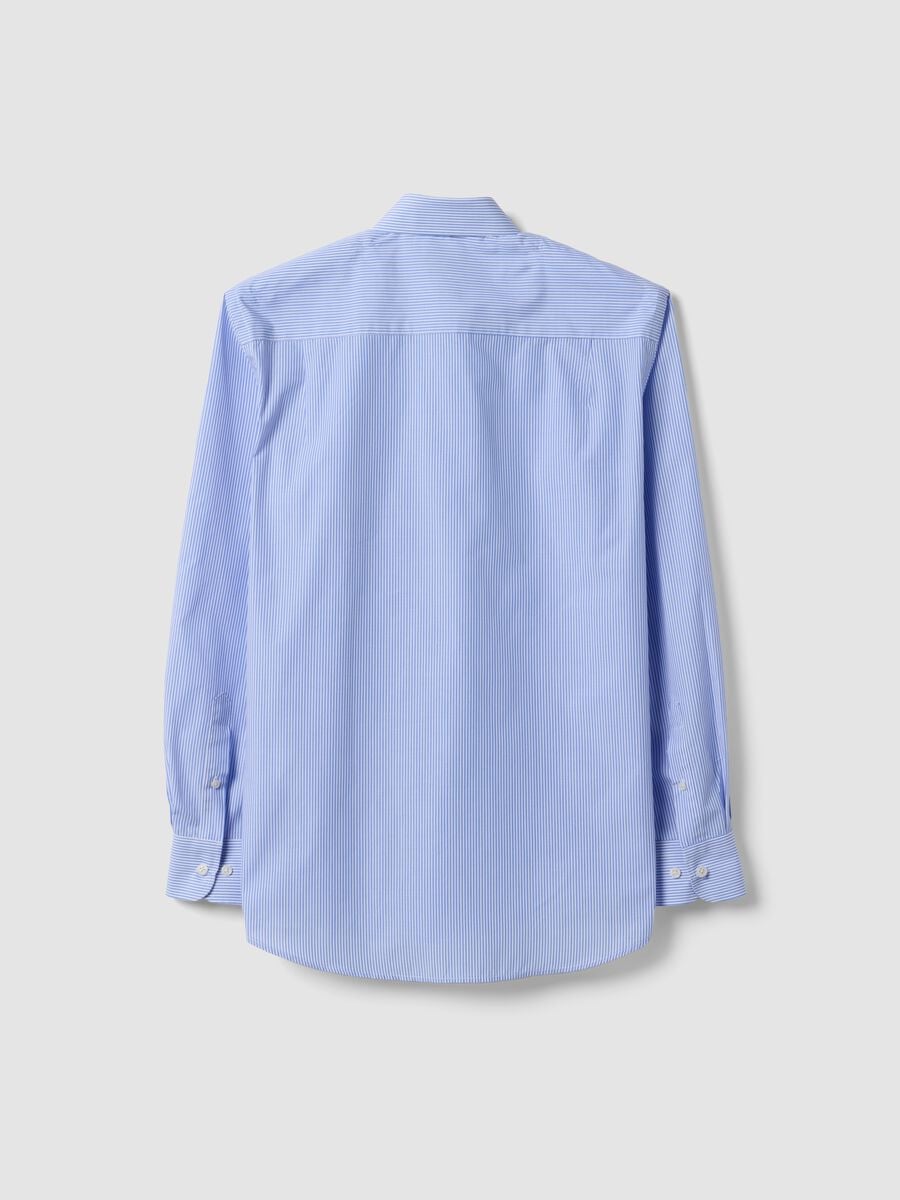 Camicia azzurra a righe in misto cotone con collo button down easy iron regular fit_5