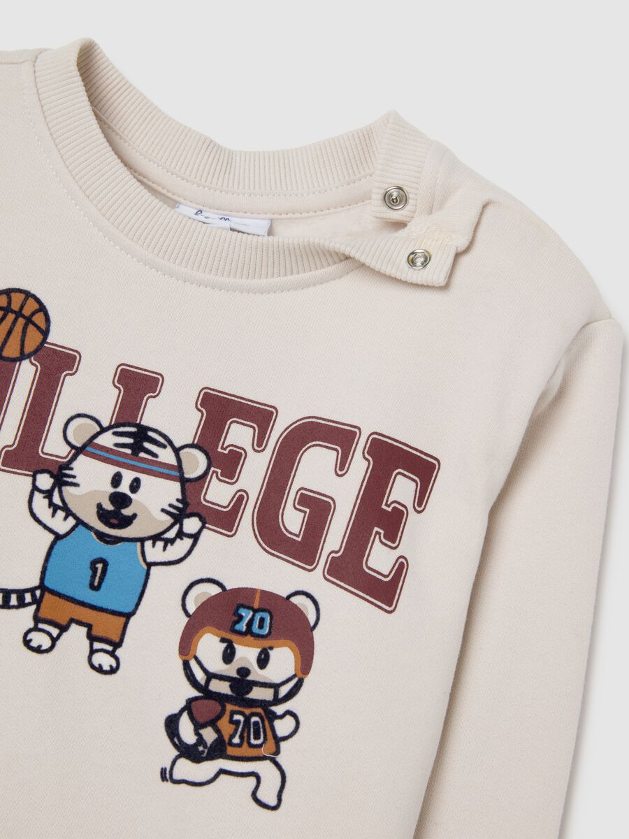 Multicoloured jogging set for boys_2