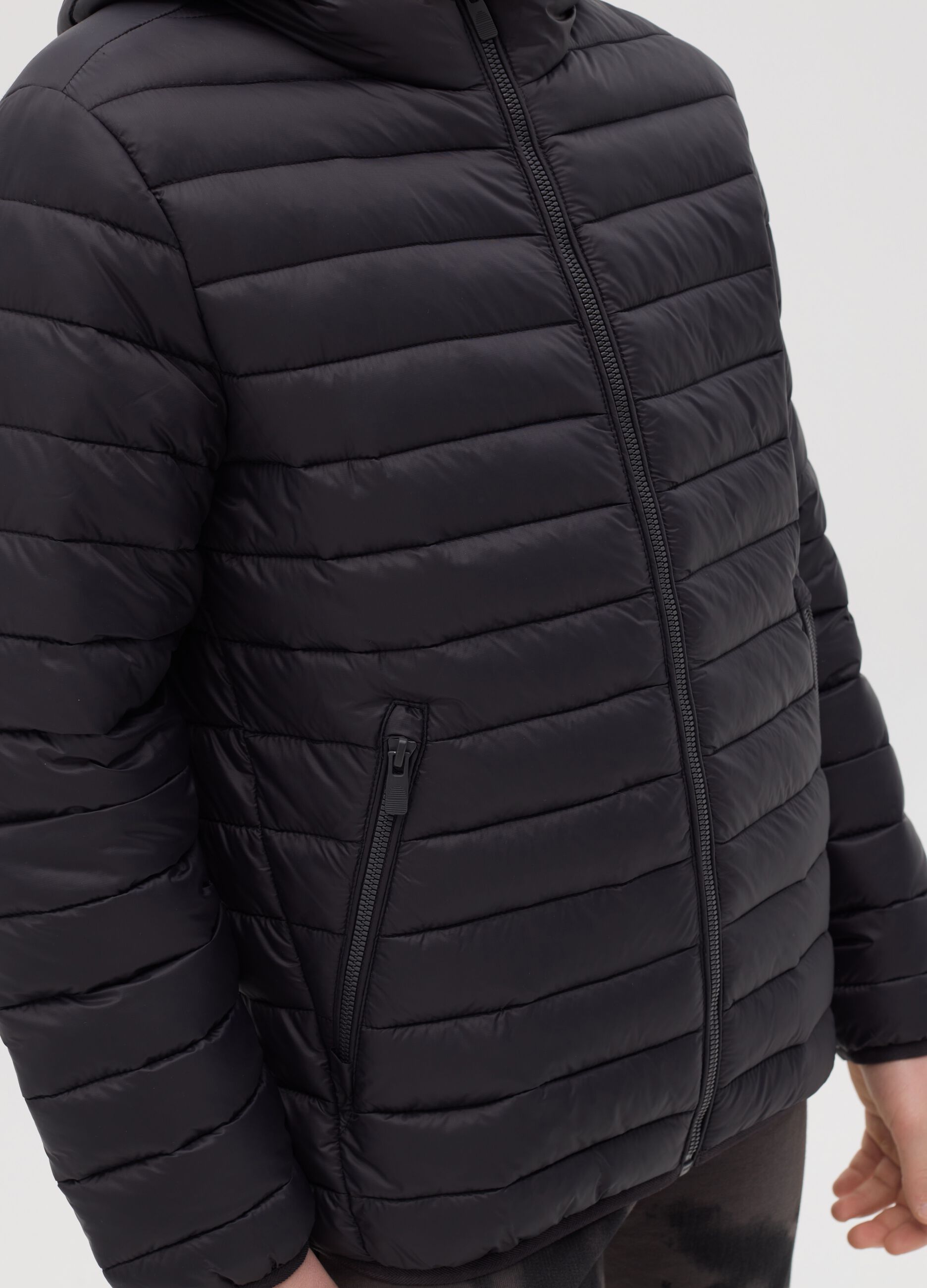 Piumino ultralight con cappuccio