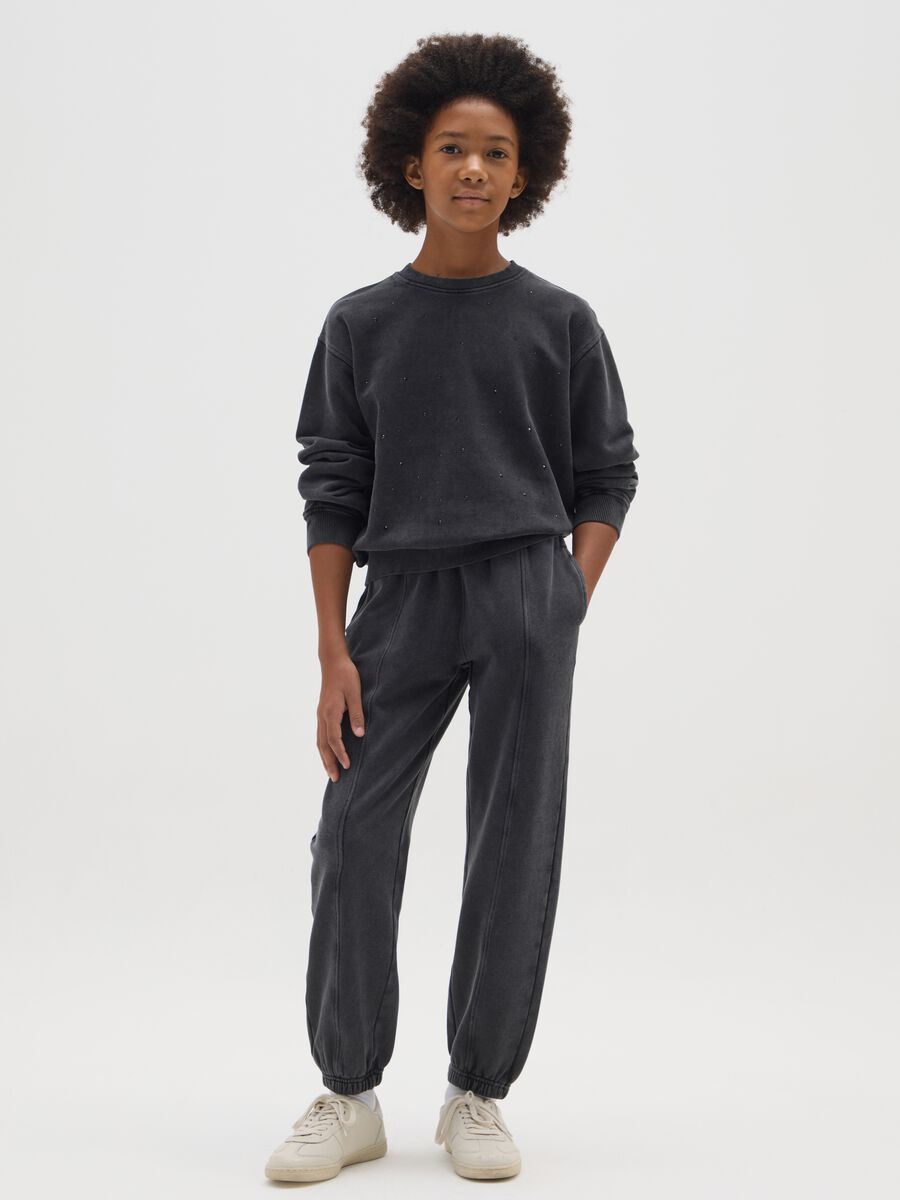 Girls' grey cotton blend joggers with regular fit_1