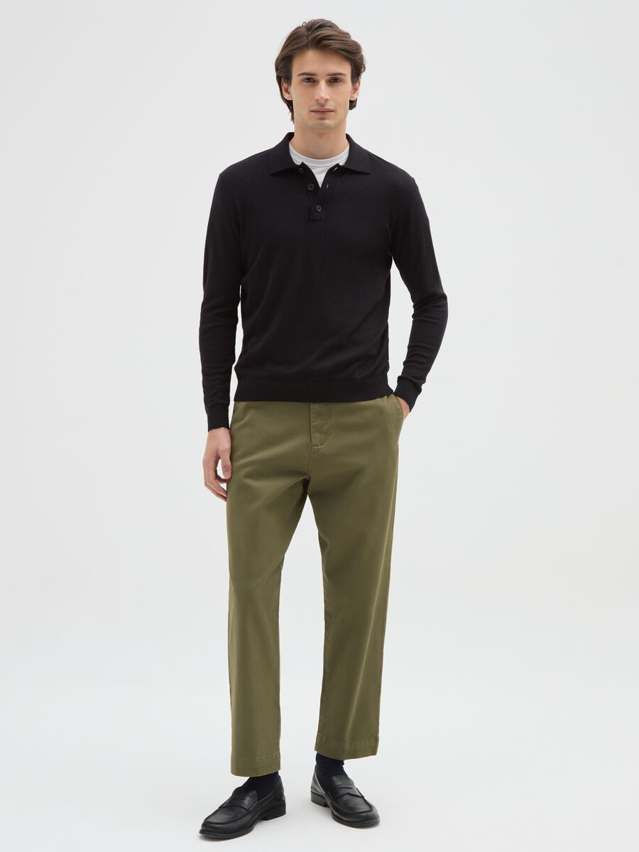 Green stretch cotton carrot fit trousers_0
