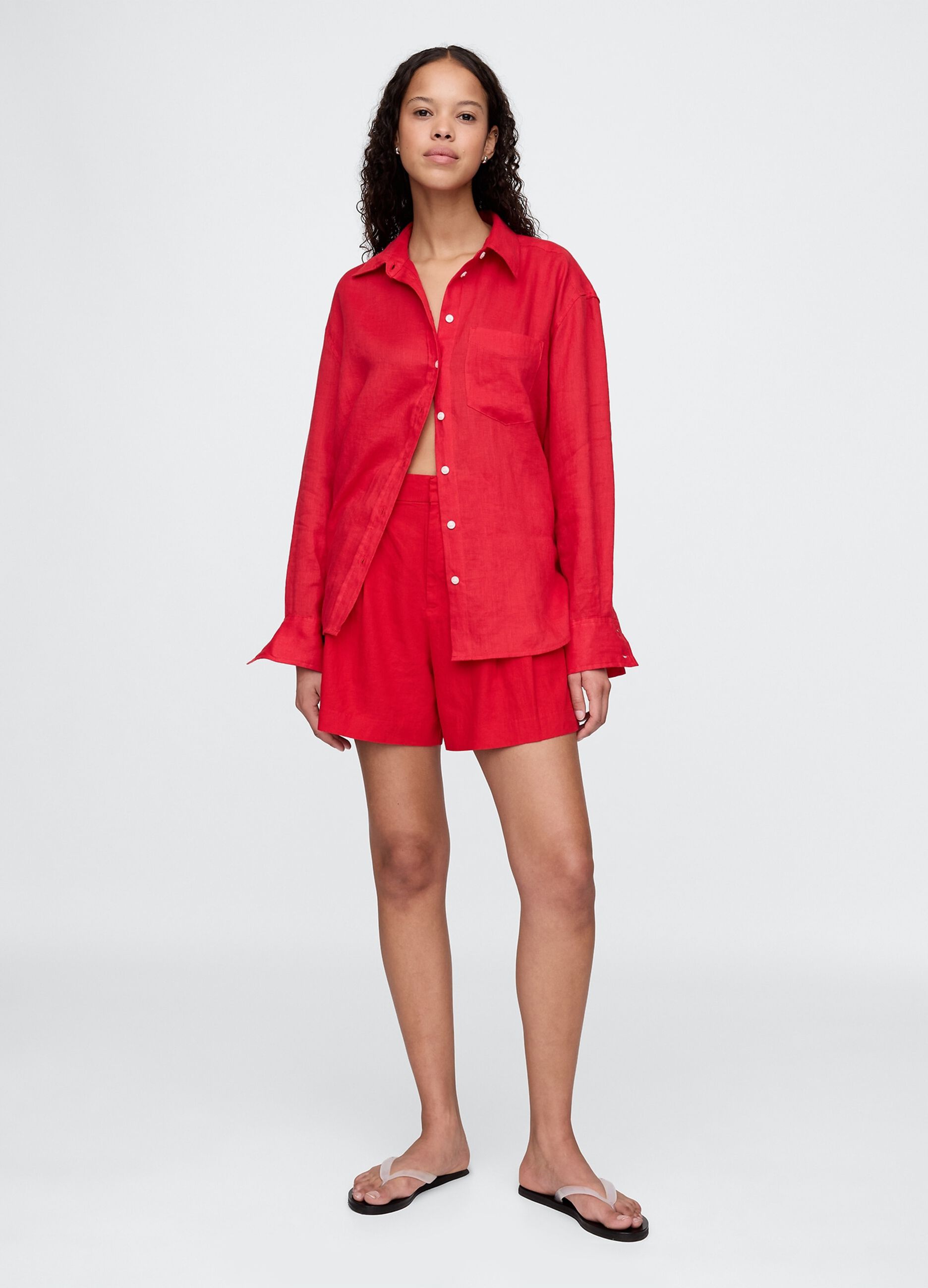 Red Gap Shorts in Linen and Viscose