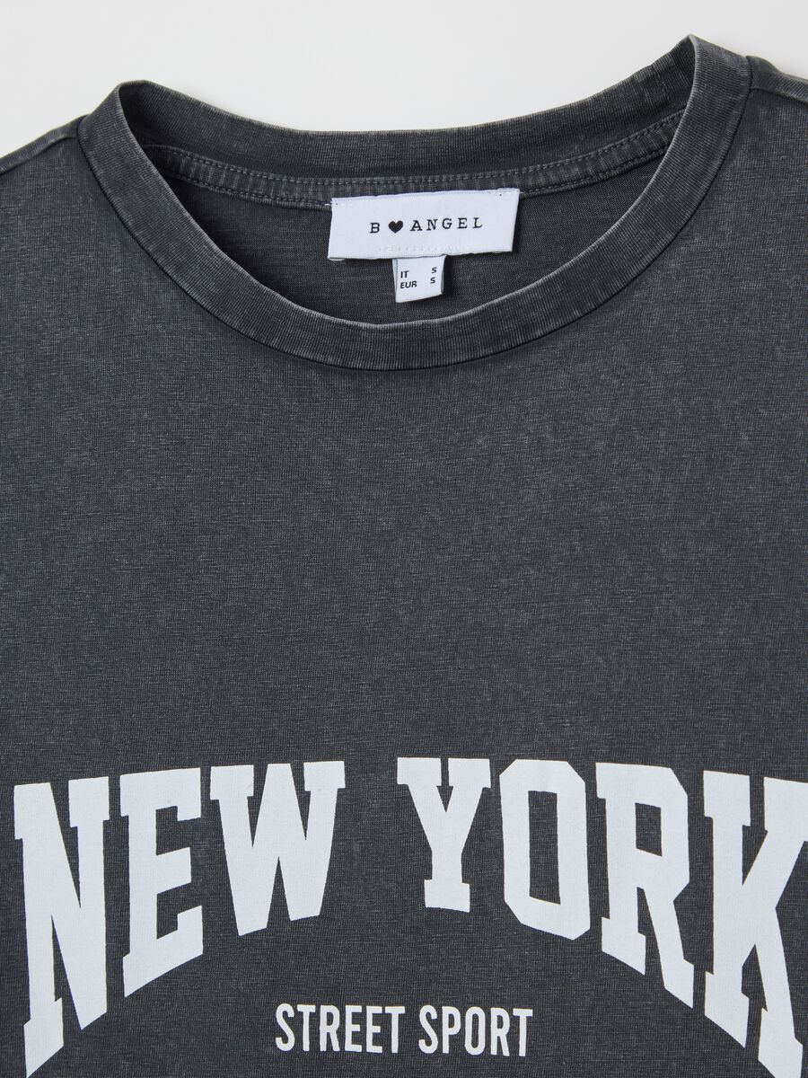 Black cotton T-shirt with city print_5