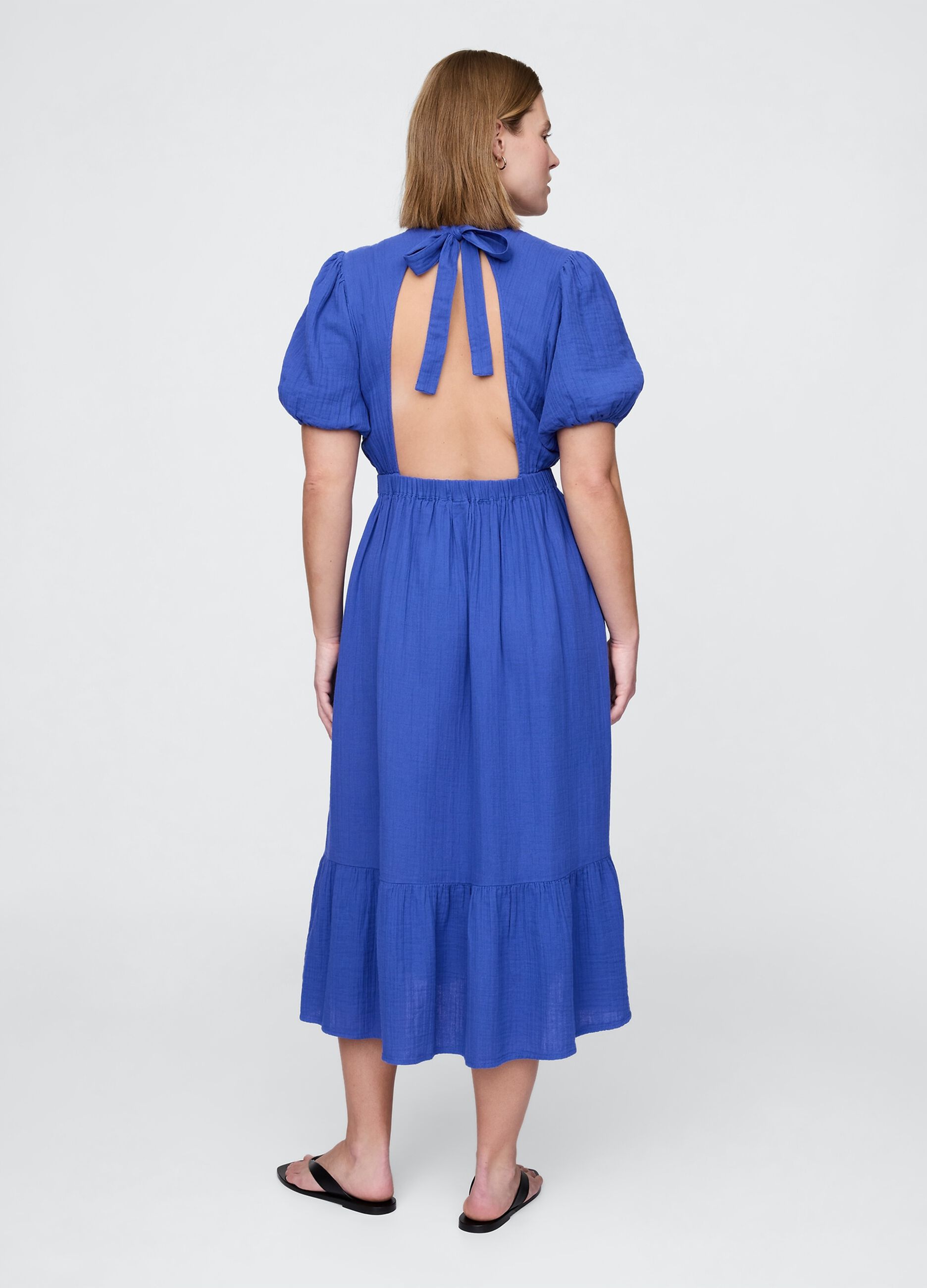 Abito midi blu a maniche corte