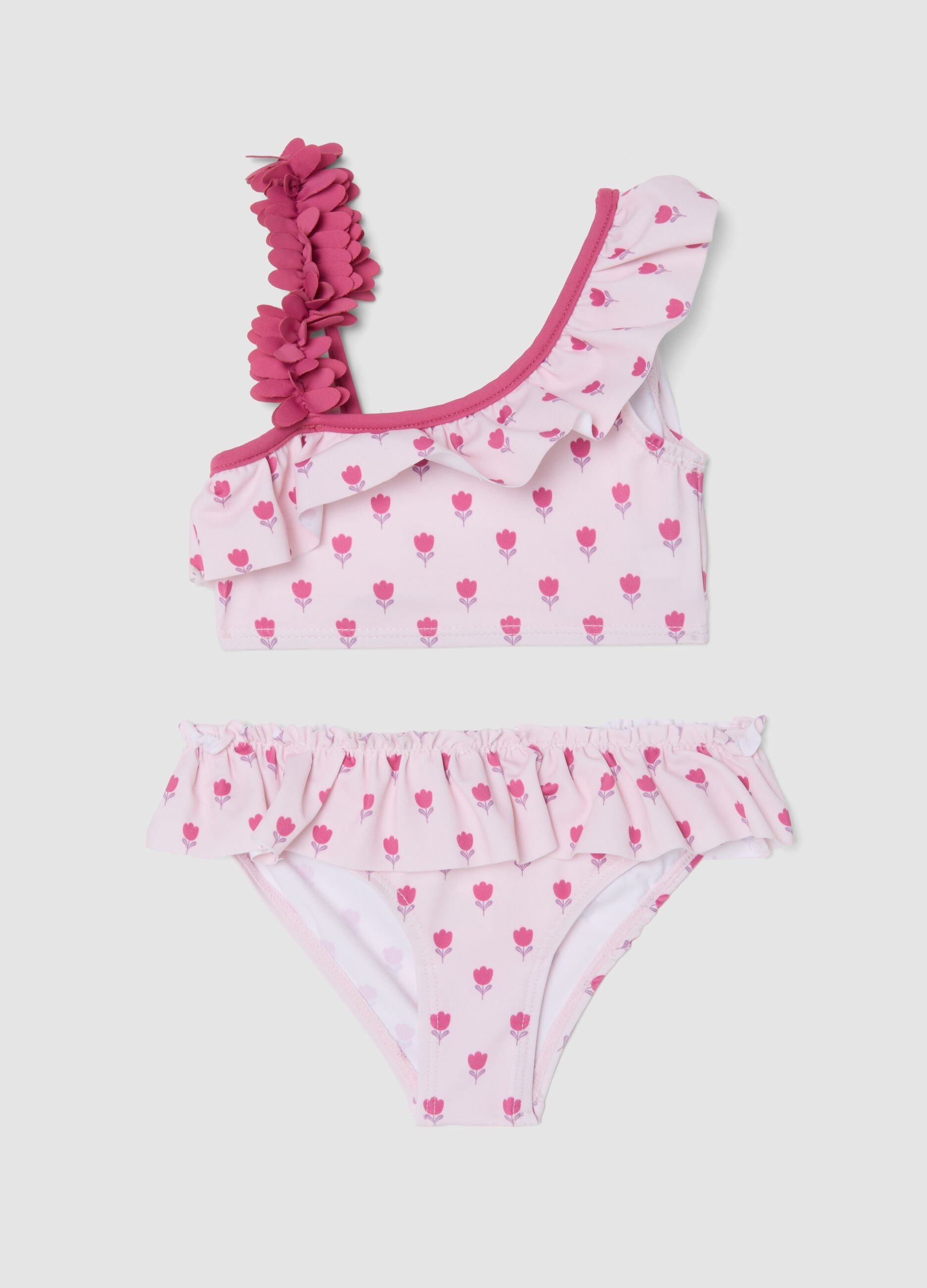 Pink ruffle bikini in stretchy fabric
