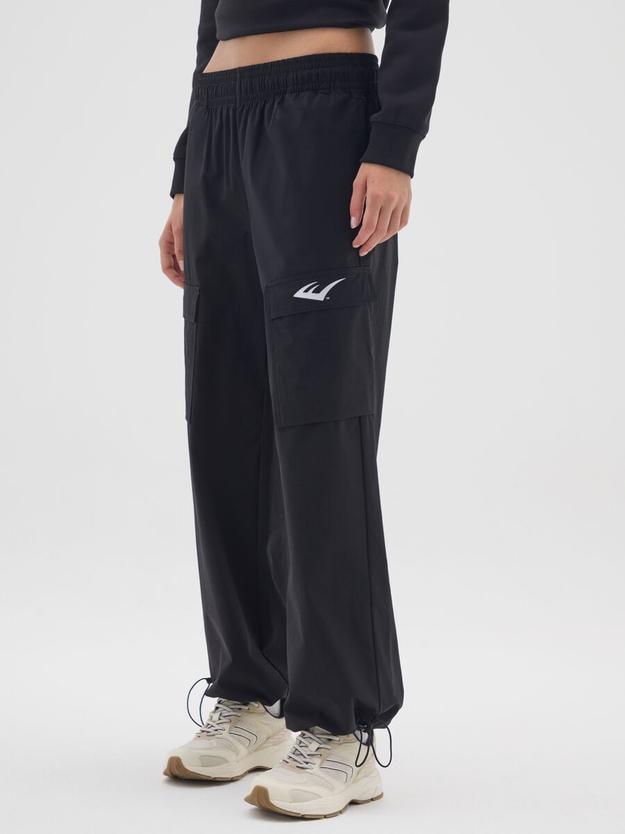 Black Stretch Fabric Cargo Trousers Regular Fit Everlast_3