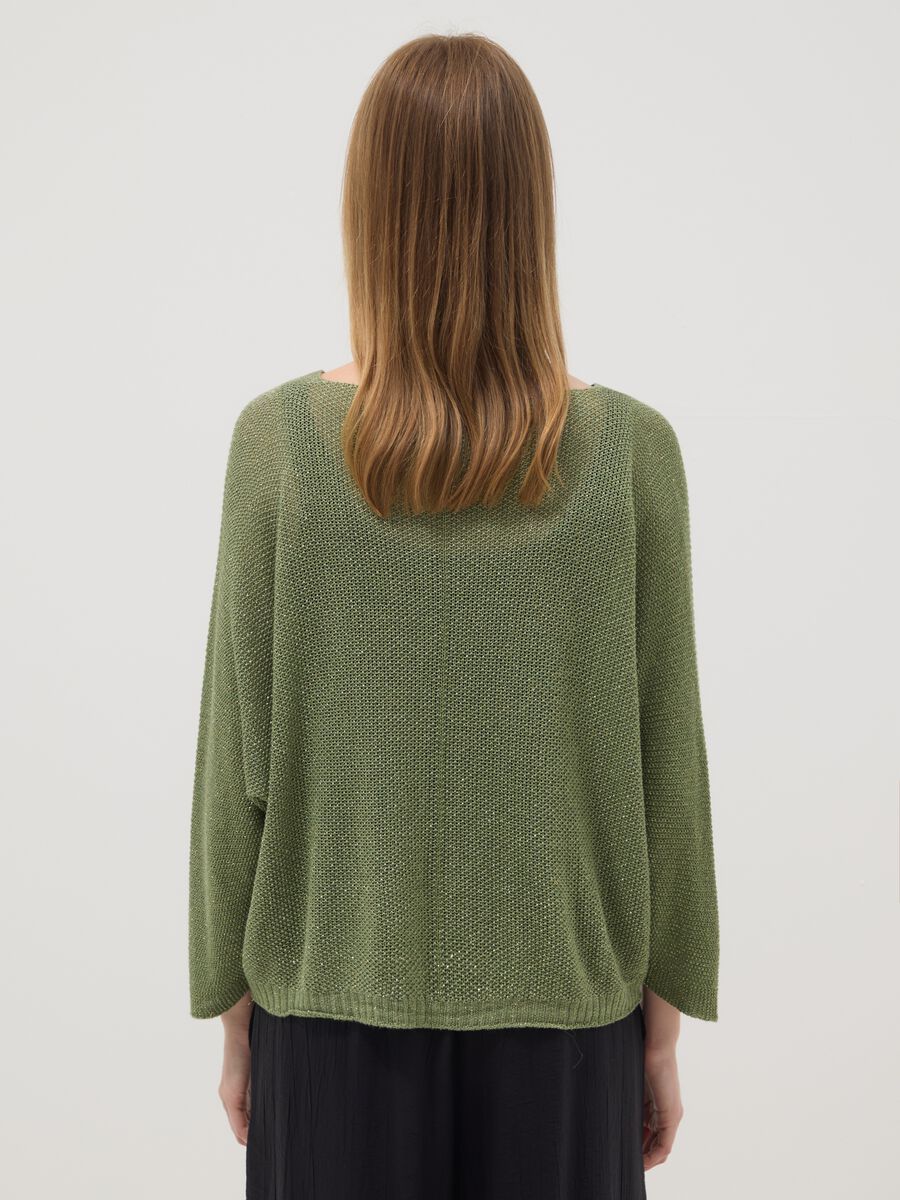 Maglia verde in misto viscosa e lino con scollo a V_3