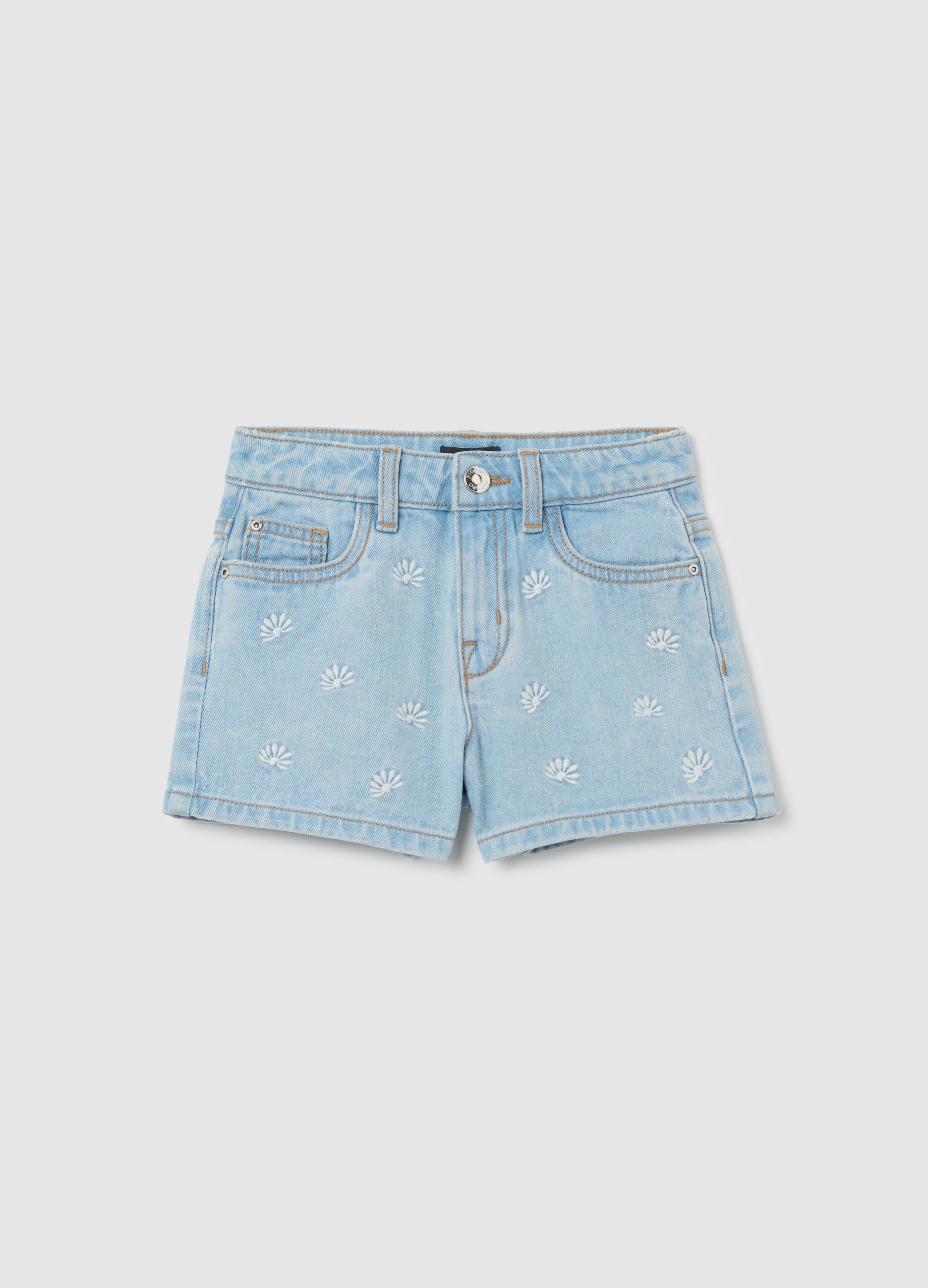 Denim shorts with flowers embroidery
