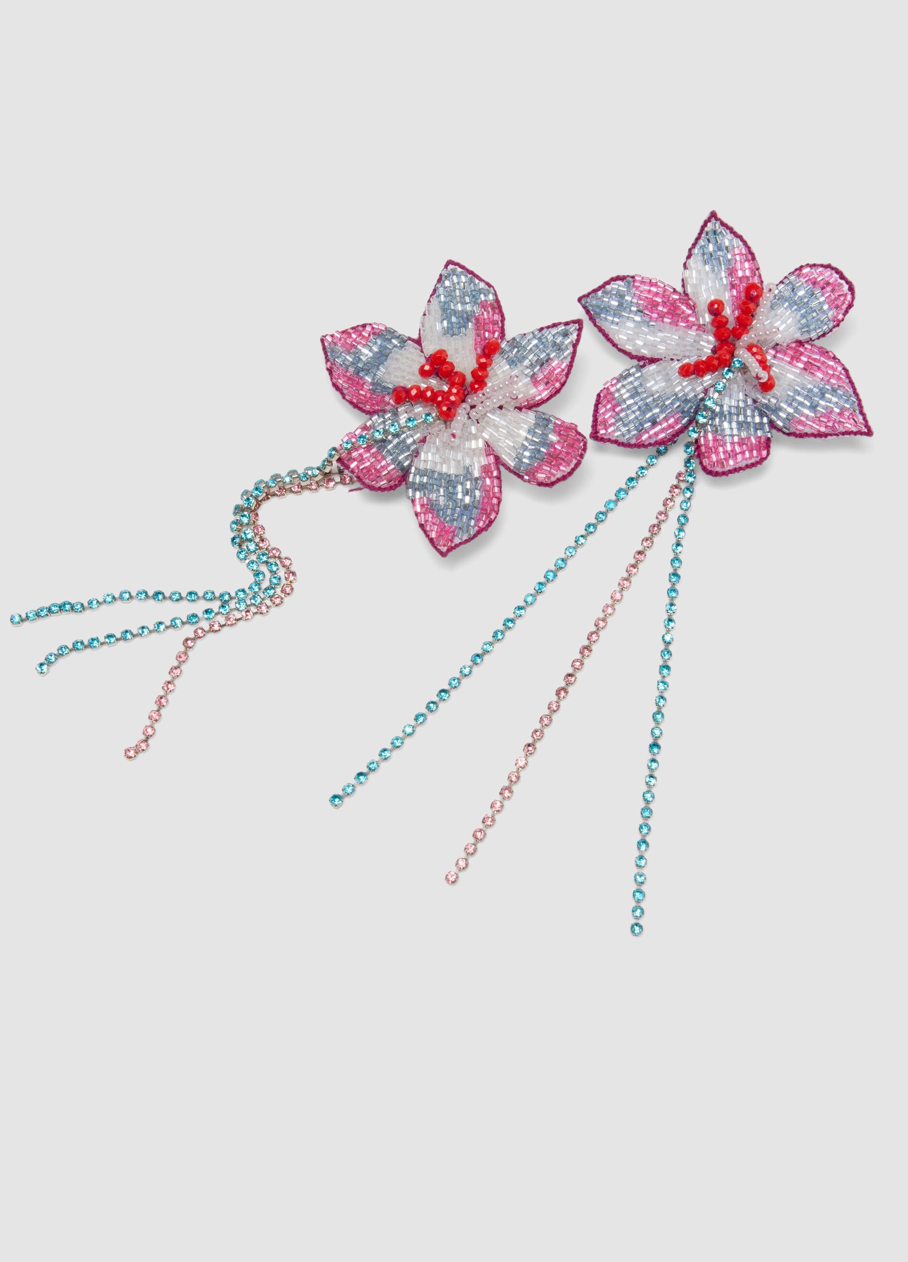 Flower-shaped multicolour beaded drop earrings