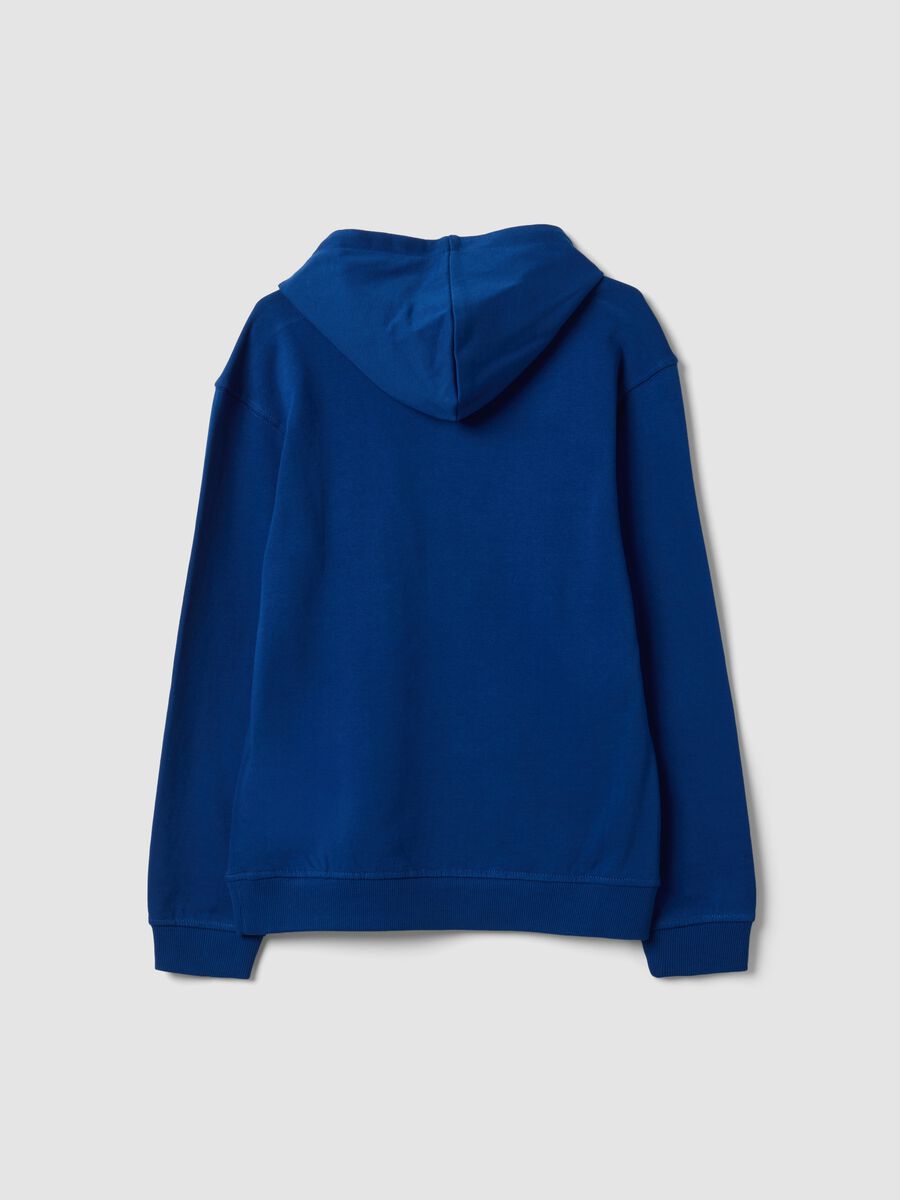 Felpa blu in puro cotone con cappuccio e stampa per ragazzo_5