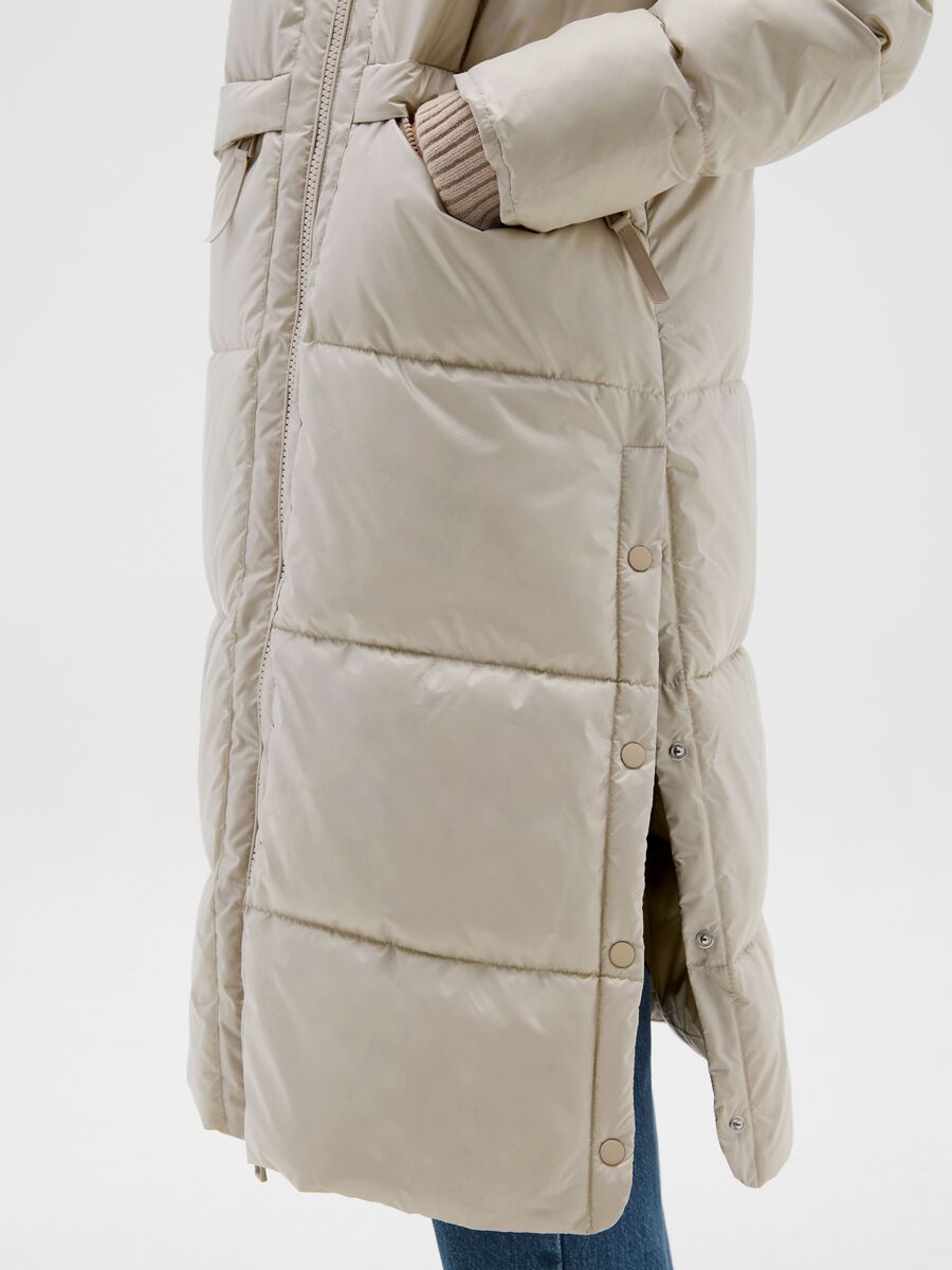Piumino The Iconic Puffer beige lungo con cappuccio_3