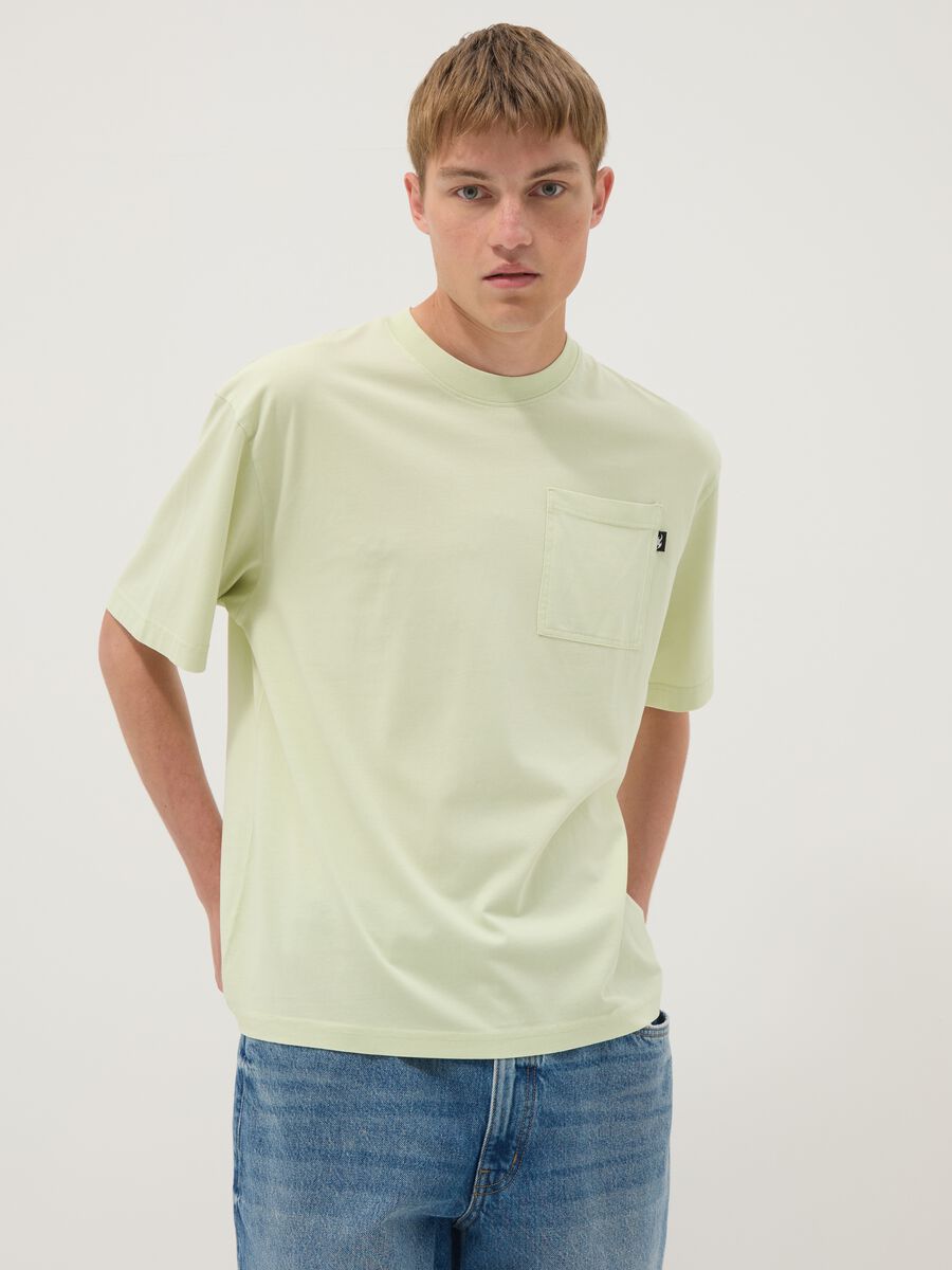 Green pure cotton T-shirt with chest pocket_1