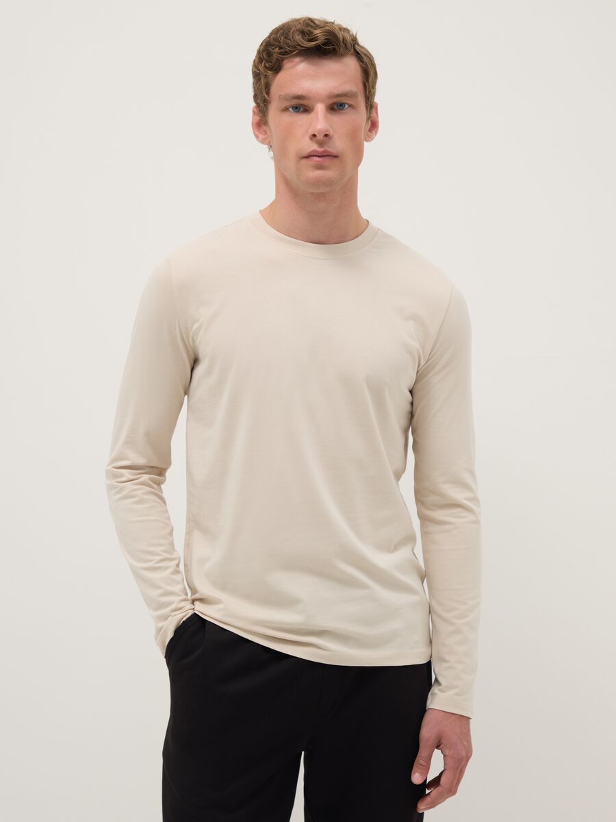 Beige long-sleeve stretch cotton regular fit t-shirt_0