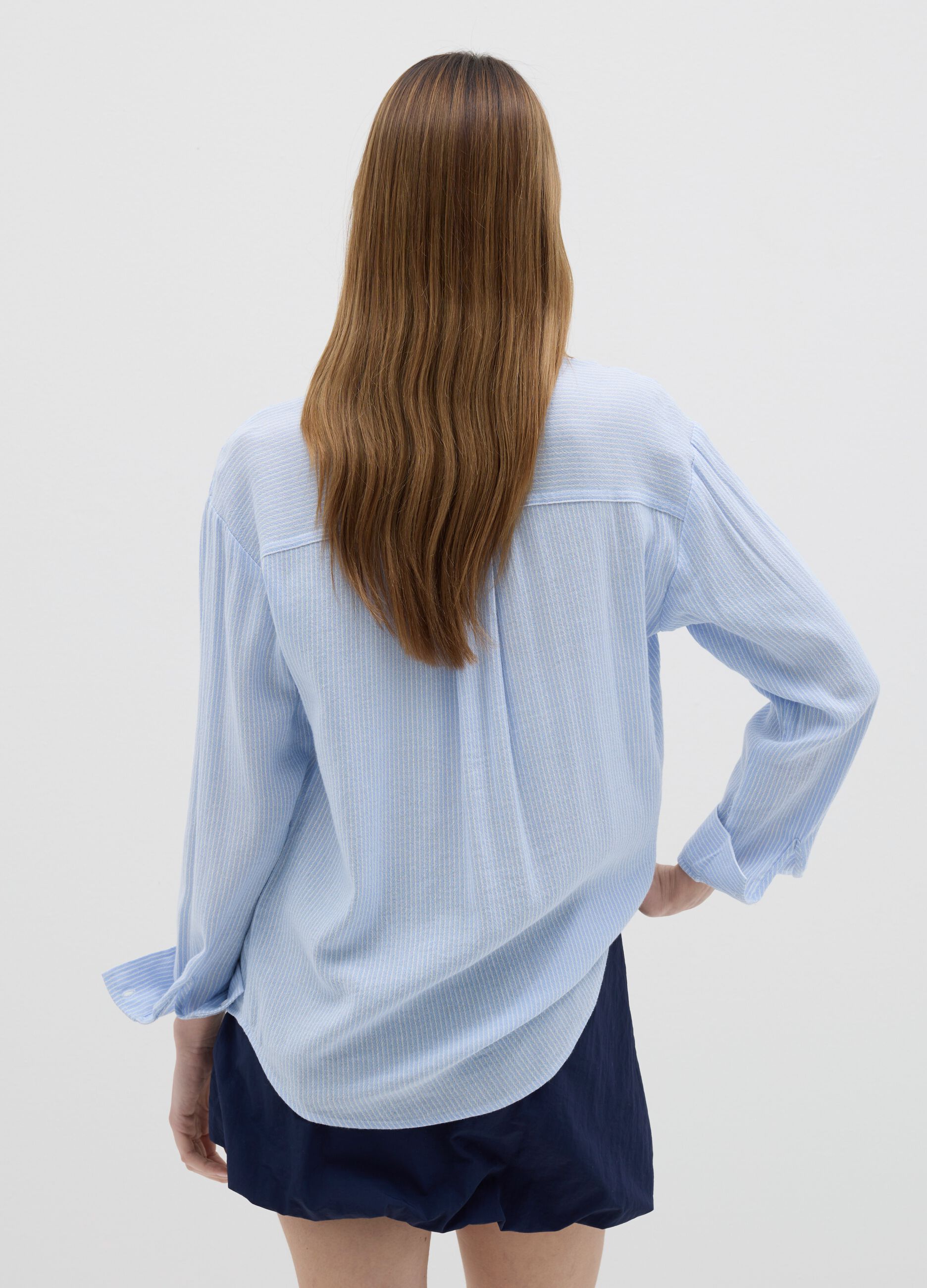 Striped blue chambray shirt in cotton and linen