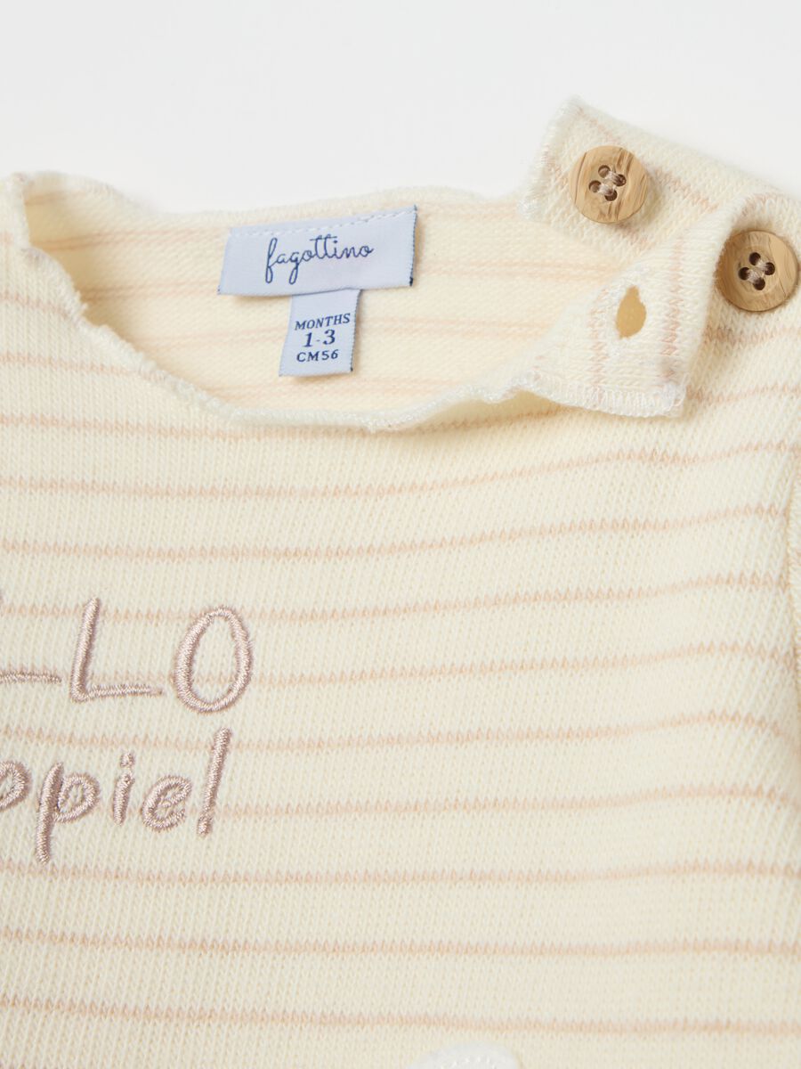 T-shirt and trousers set with striped pattern_2