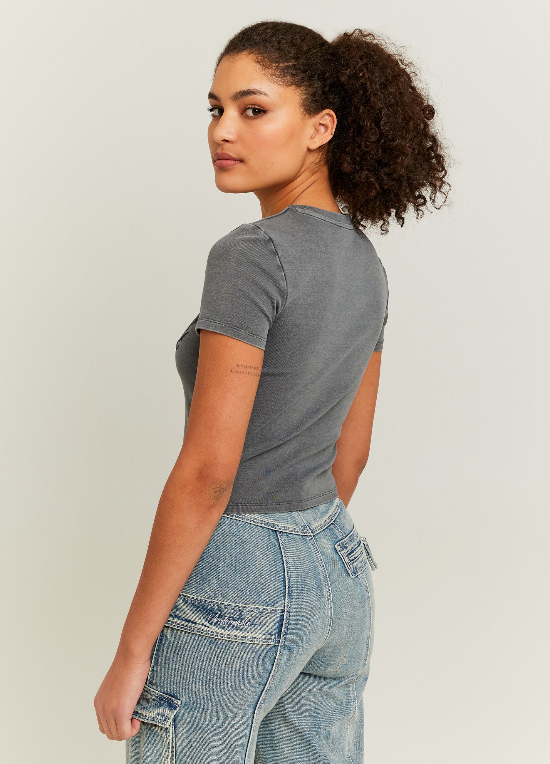 Cropped T-shirt with graphic print