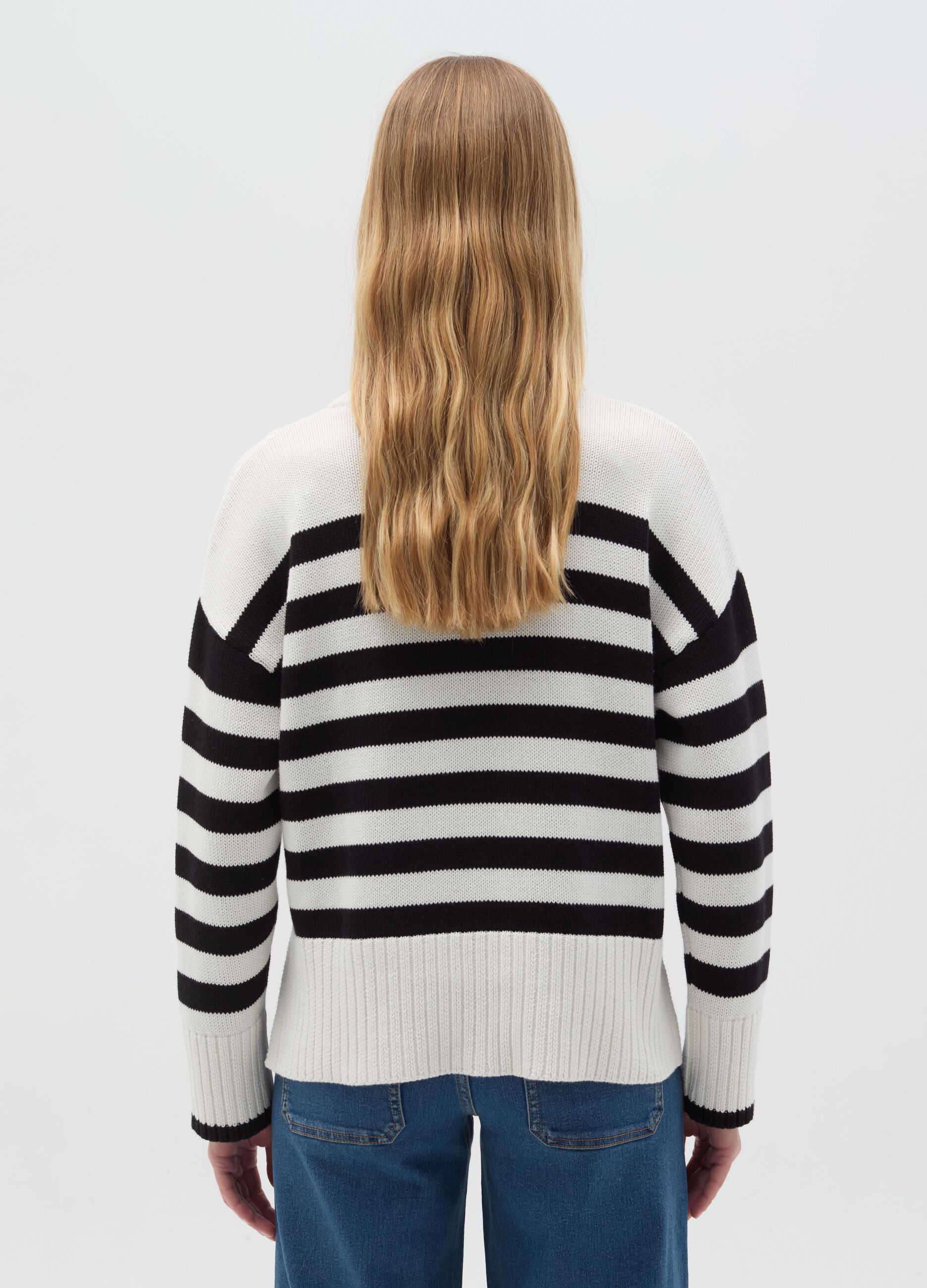 Oversized striped pullover