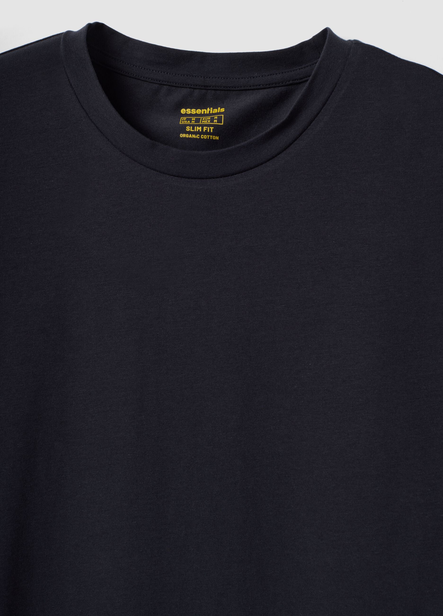 Men&rsquo;s black organic cotton slim-fit short-sleeve T-shirt