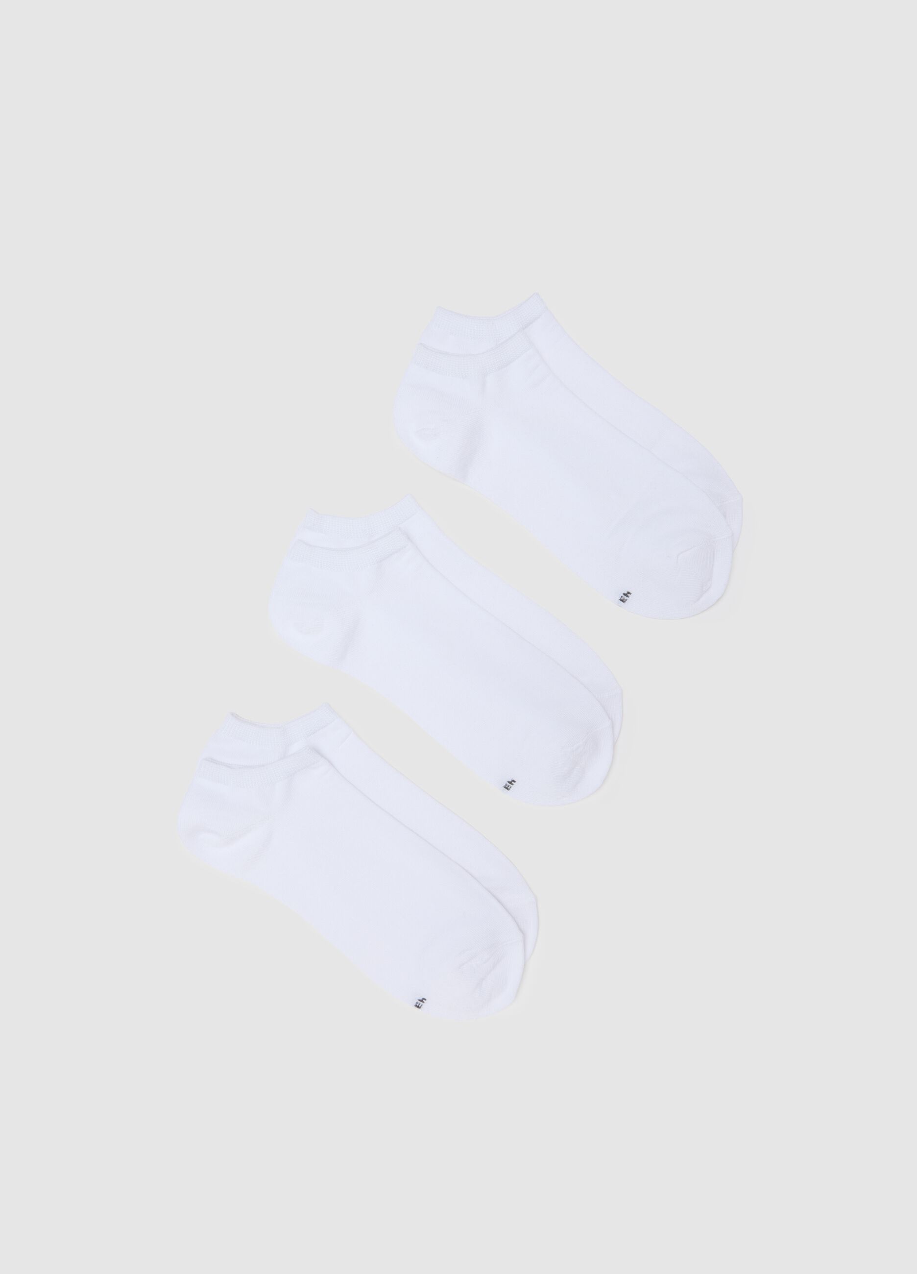 Set of three pairs of short white cotton stretch socks