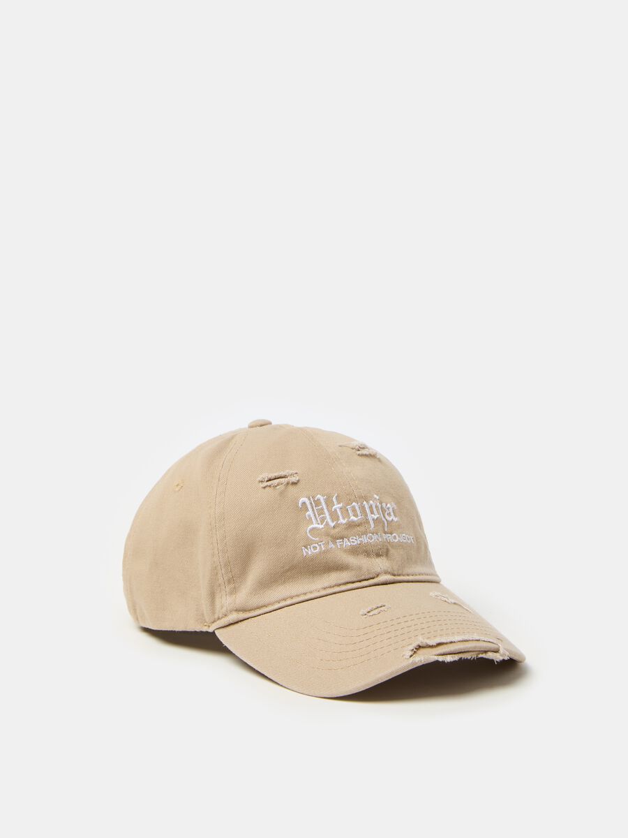 Baseball cap with abrasions_0