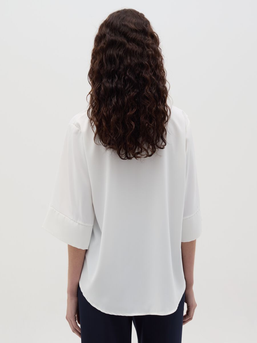 Blusa con maniche a kimono_3