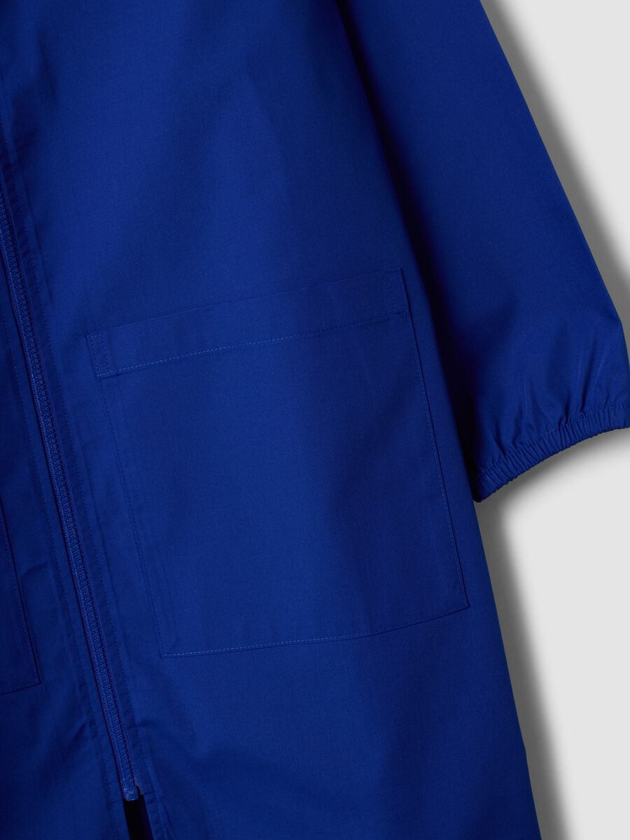 Blue boys&rsquo; school apron with zip and Mario Kart embroidery_3
