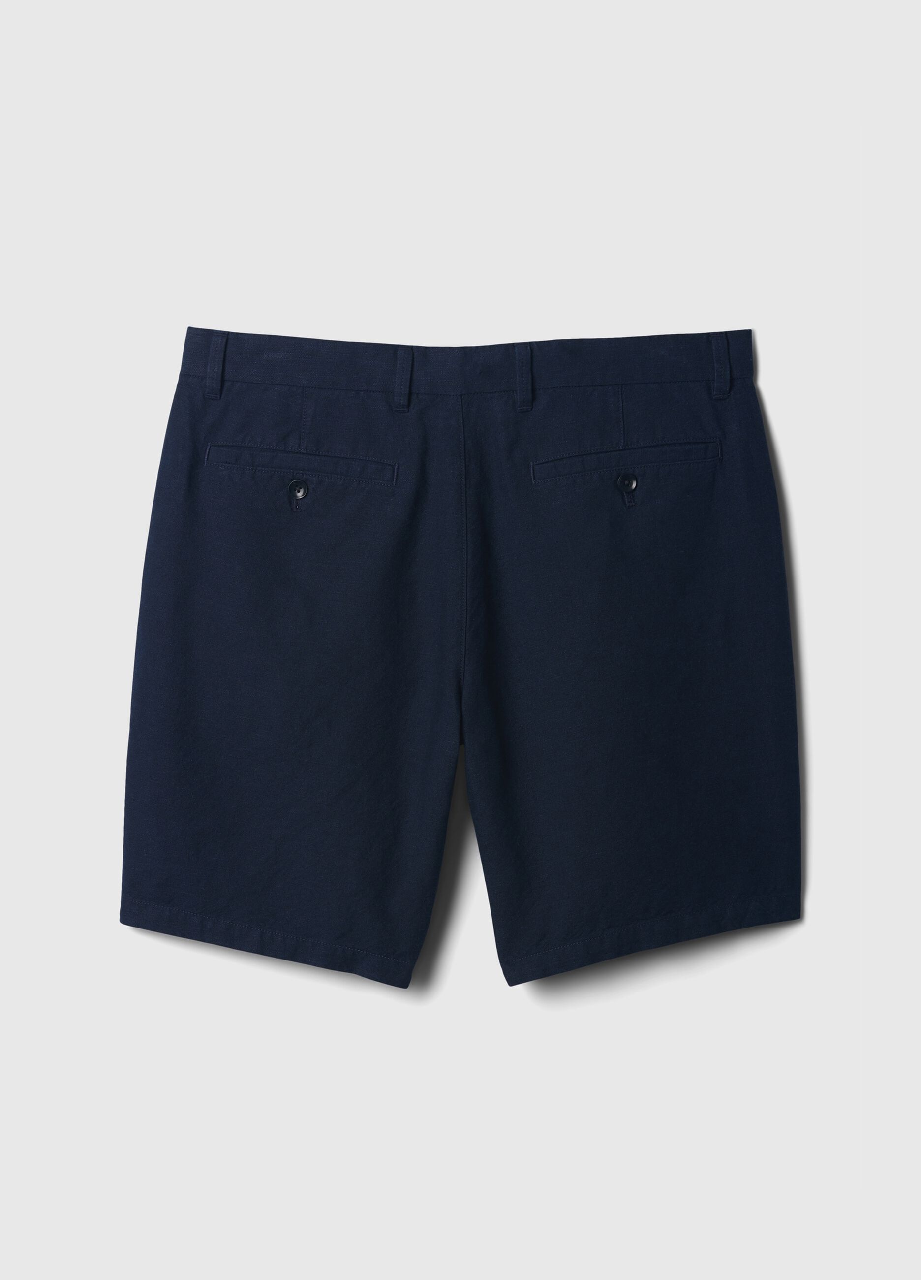 Relaxed-fit Bermuda shorts in cotton and linen