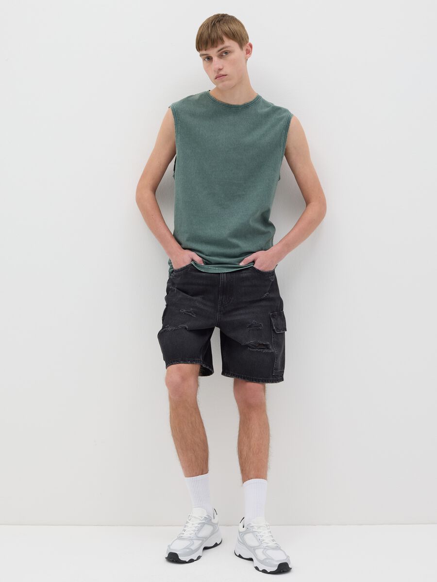 Cargo Bermuda shorts in black denim_0