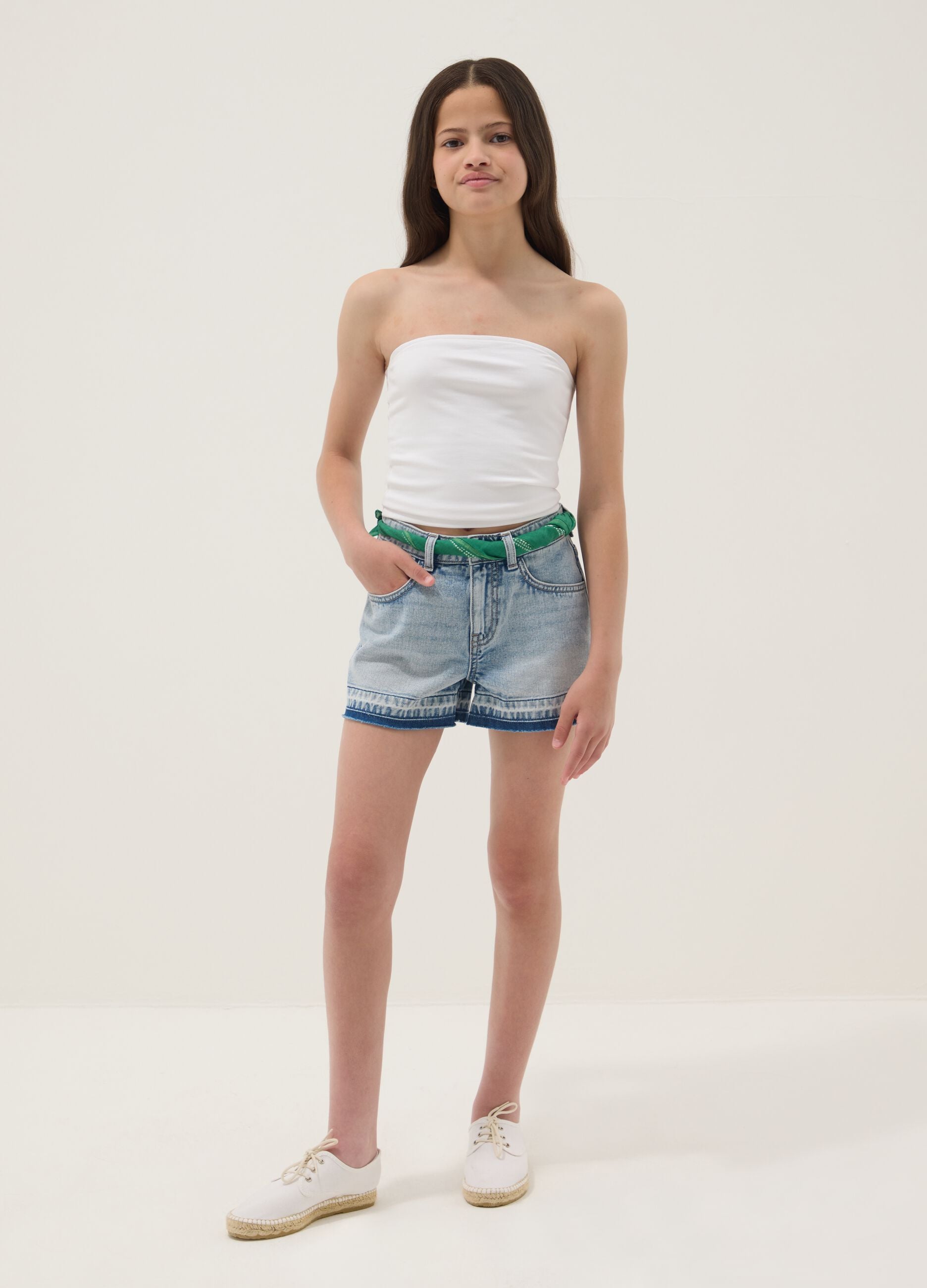 Blue pure cotton denim shorts for girls &ndash; straight fit