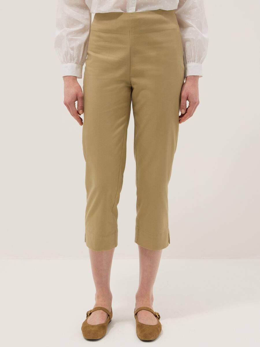 Beige slim fit ankle-length trousers in stretch cotton_1