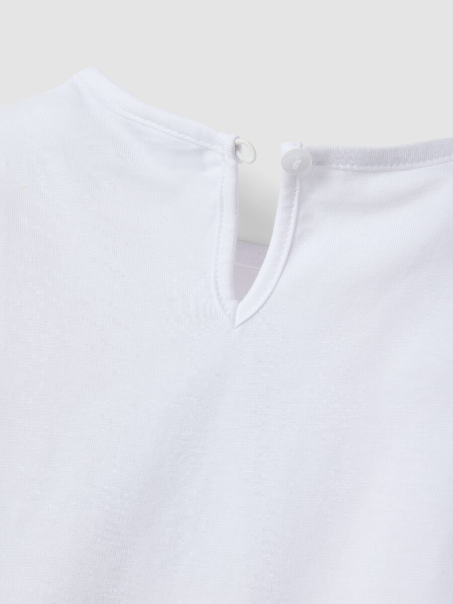 Girls&rsquo; white organic cotton T-shirt with print and frill sleeves_3