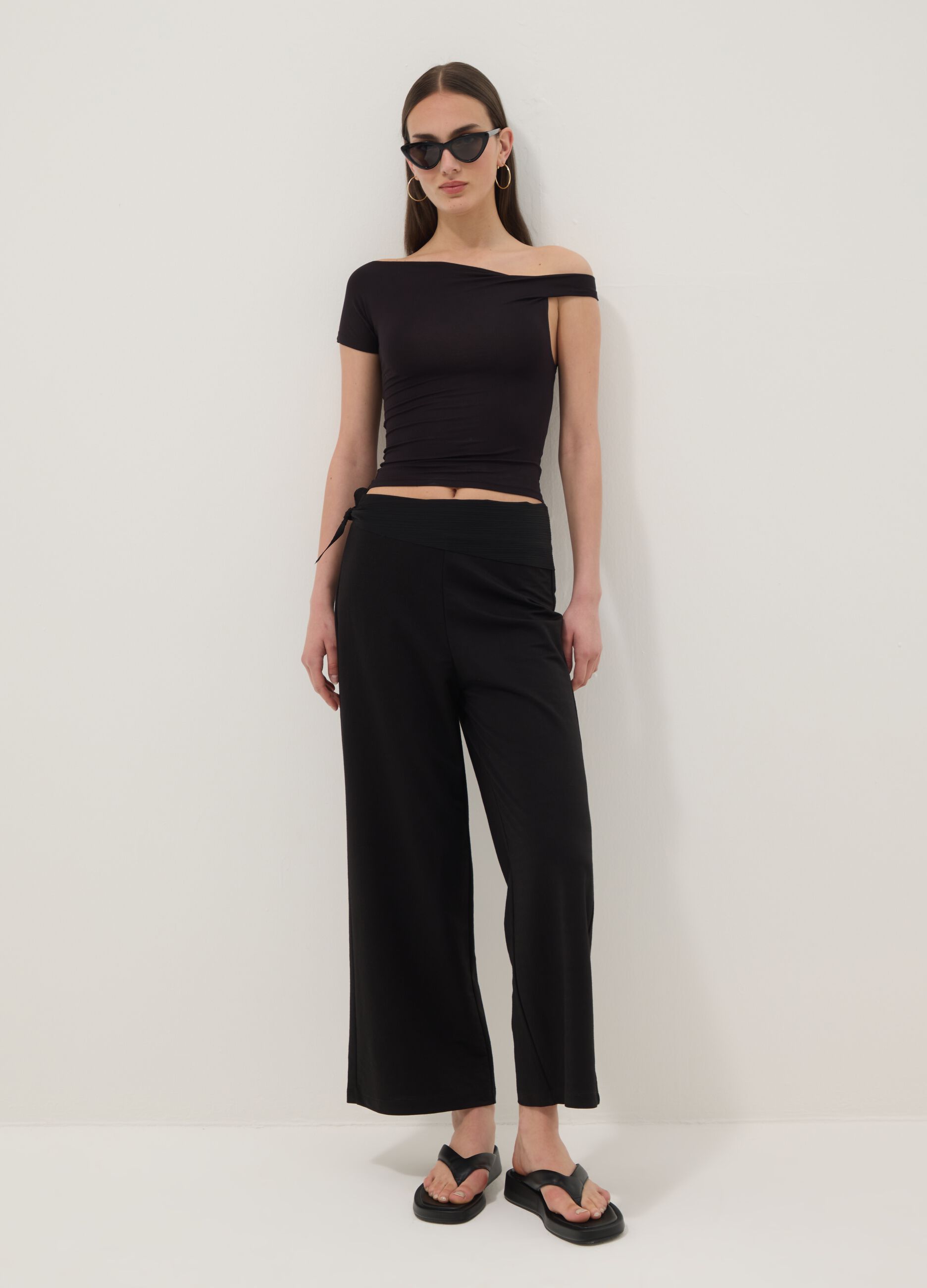 Black viscose-blend culotte trousers